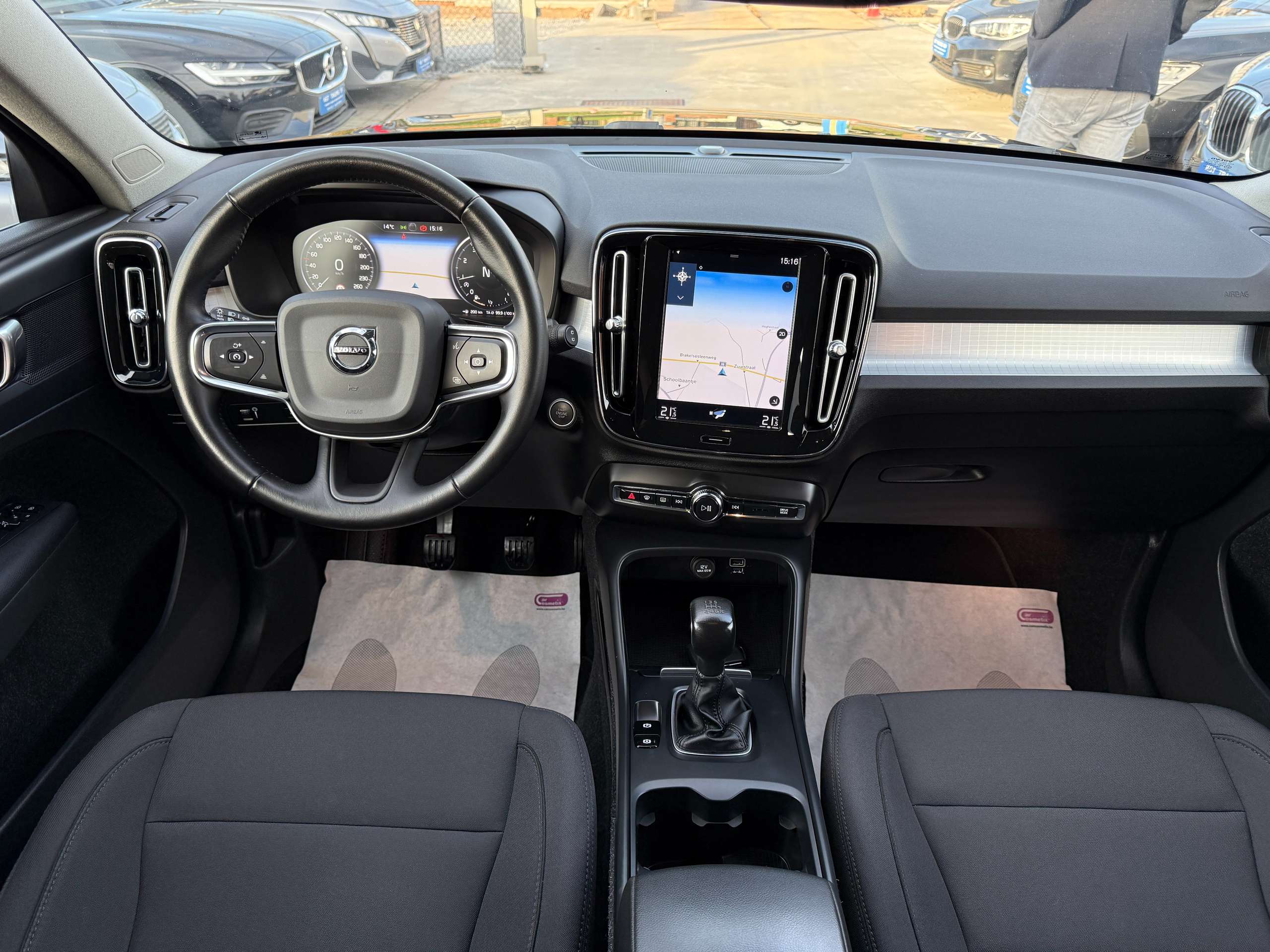 041bf0ad-8eb7-4300-961d-7f6895ef198929-volvo-xc40-1-5-t2-129pk-navigatie-camera-full-led-carplay-pdc.jpg