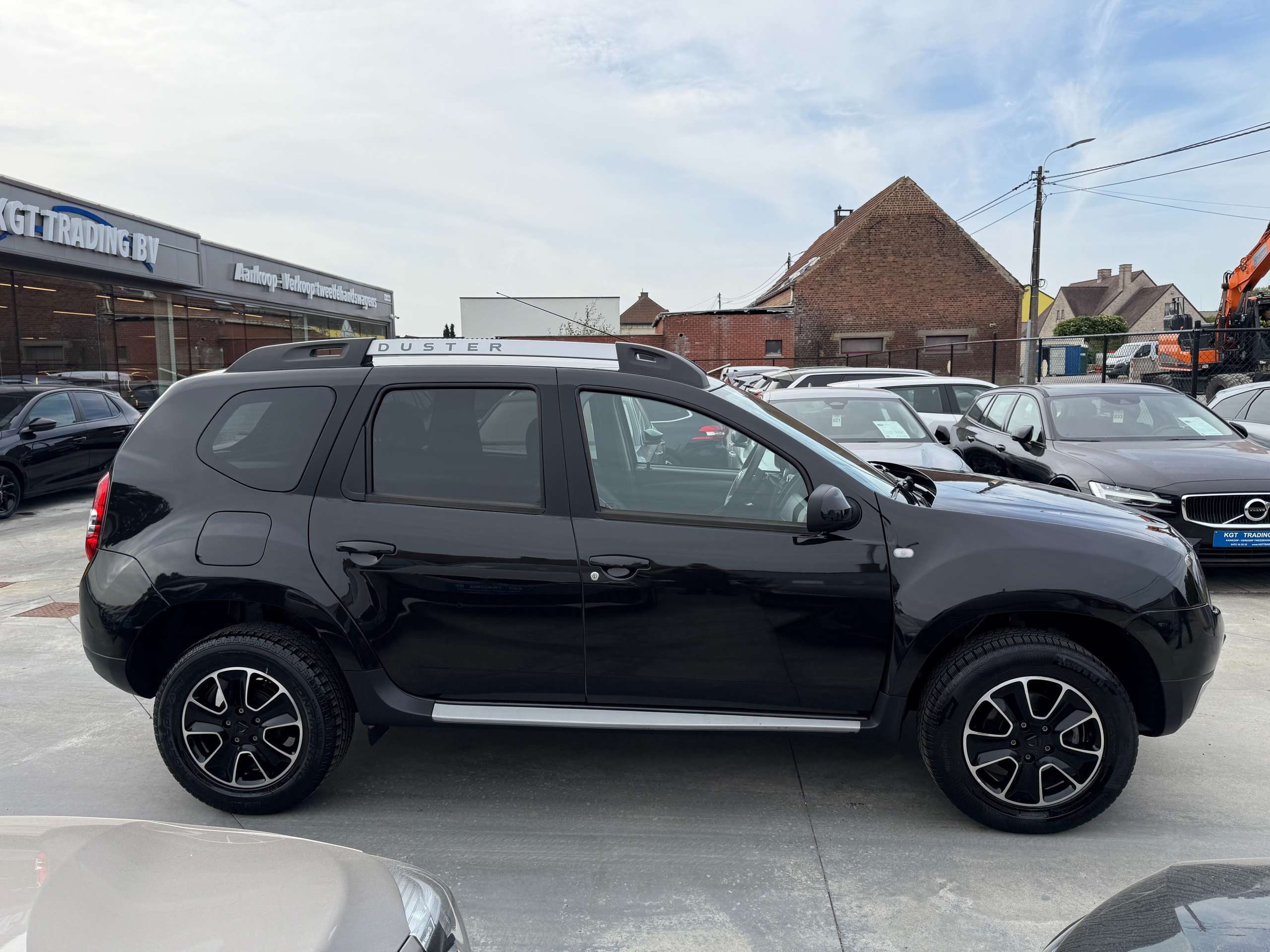 1914cb4e-6e25-42fd-95ef-7707c3c604814-dacia-duster-1-5-dci-automaat-euro-6-navigatie-leder-camera-pdc.jpg