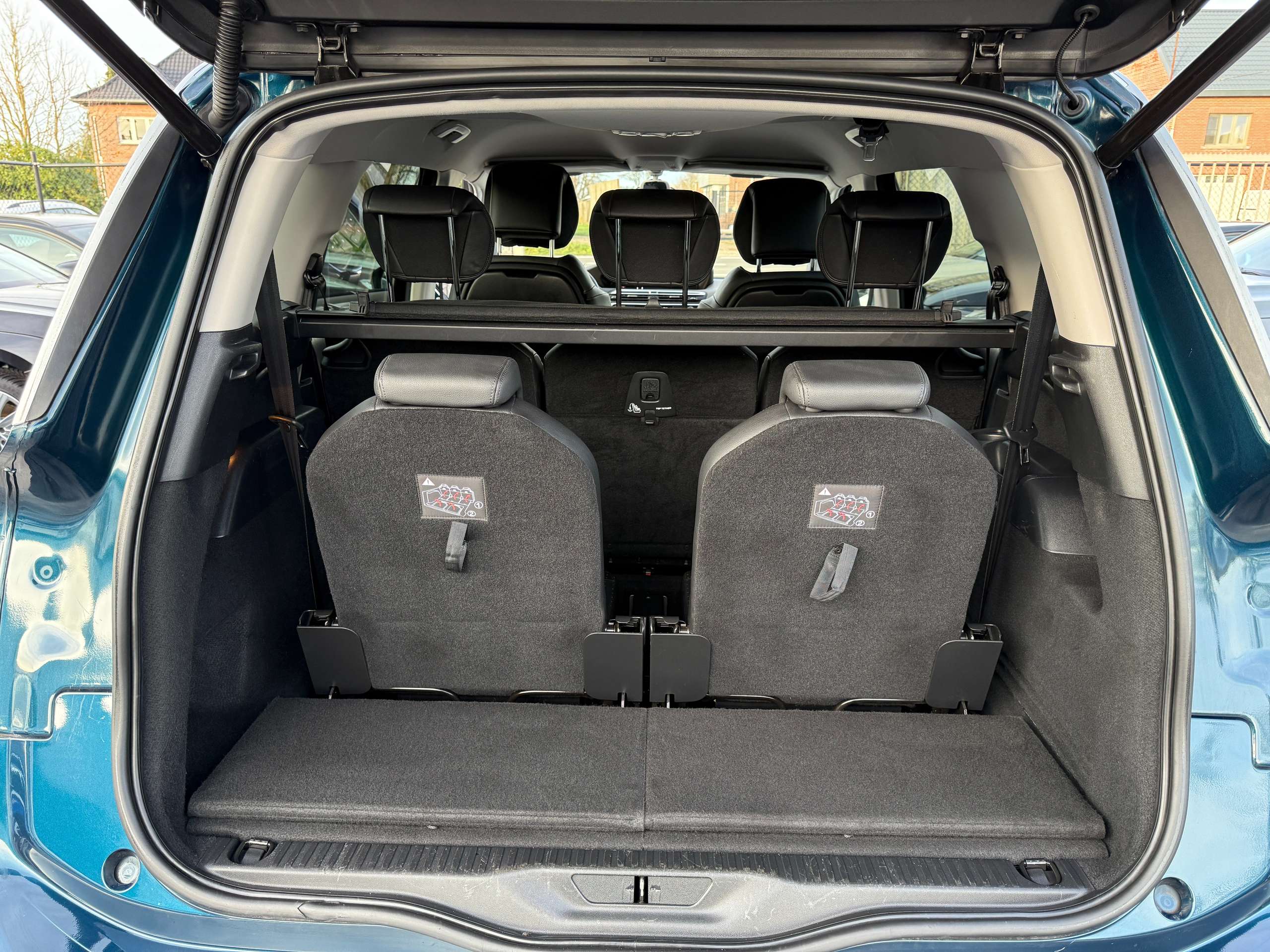 4b8ab45a-4174-4280-9af1-5198e7e92ab617-citroen-grand-c4-spacetourer-1-5-bluehdi-automaat-7-zit-navi-leder-xenon-camera.jpg
