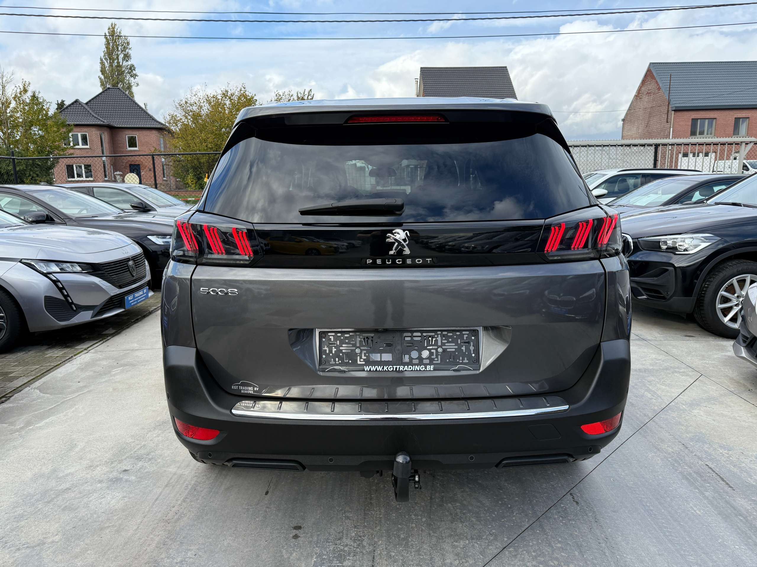 57620b09-3a1f-4fd6-994a-e481dc04579b6-peugeot-5008-1-5-bluehdi-7-zit-navi-leder-camera-carplay-led.jpg