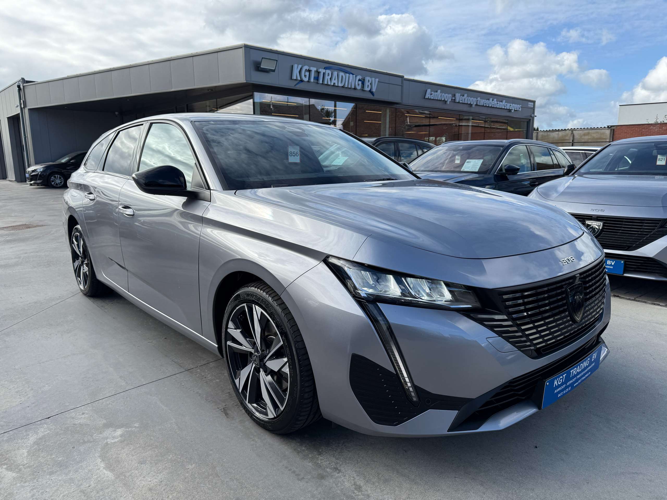 727c905d-5428-44b0-b594-a6b0bb1e5b5d3-peugeot-308-1-2i-automaat-allure-leder-camera-full-led-navi.jpg