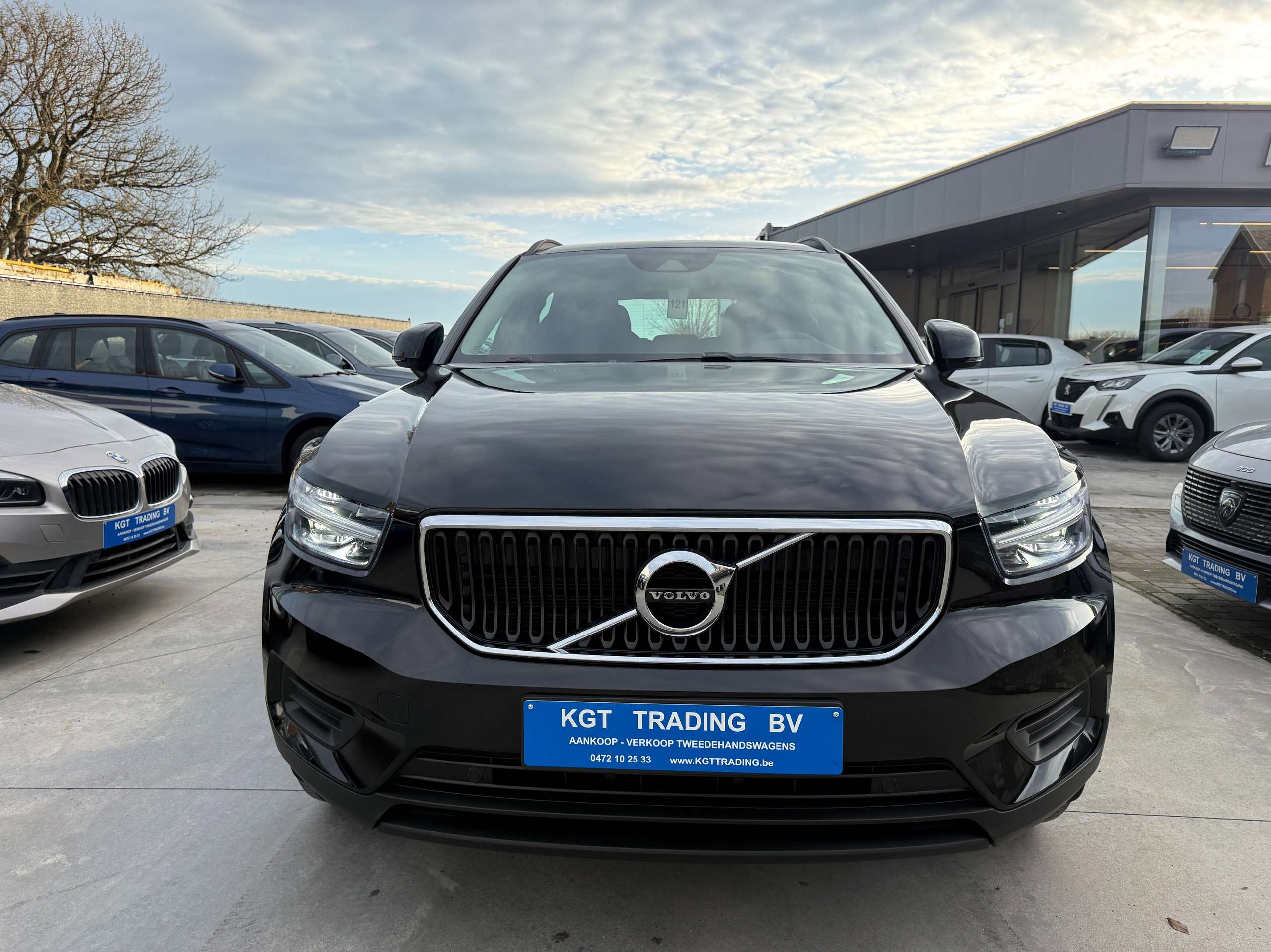 85c0d6d4-5f06-4fa5-ab67-77a3cdf588d62-volvo-xc40-1-5-t2-navigatie-camera-full-led-carplay-pdc-alu.jpg