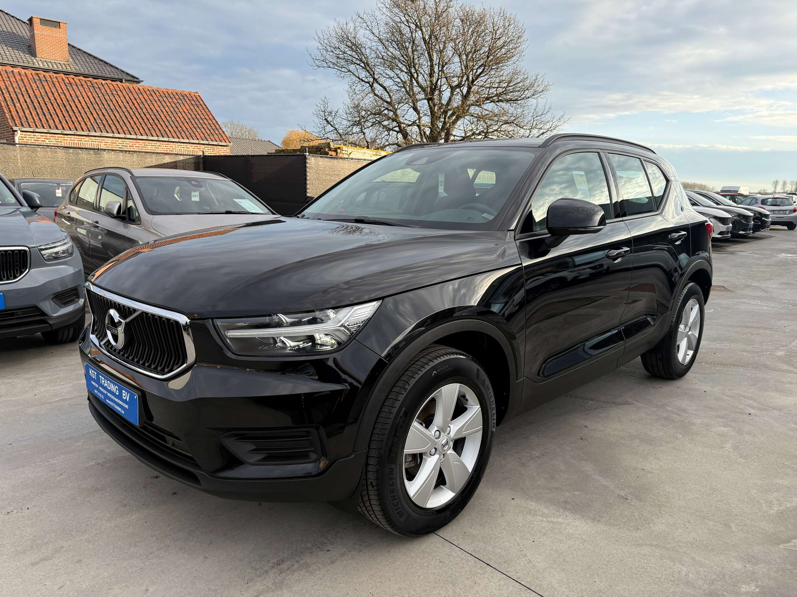 85c0d6d4-5f06-4fa5-ab67-77a3cdf588d69-volvo-xc40-1-5-t2-navigatie-camera-full-led-carplay-pdc-alu.jpg