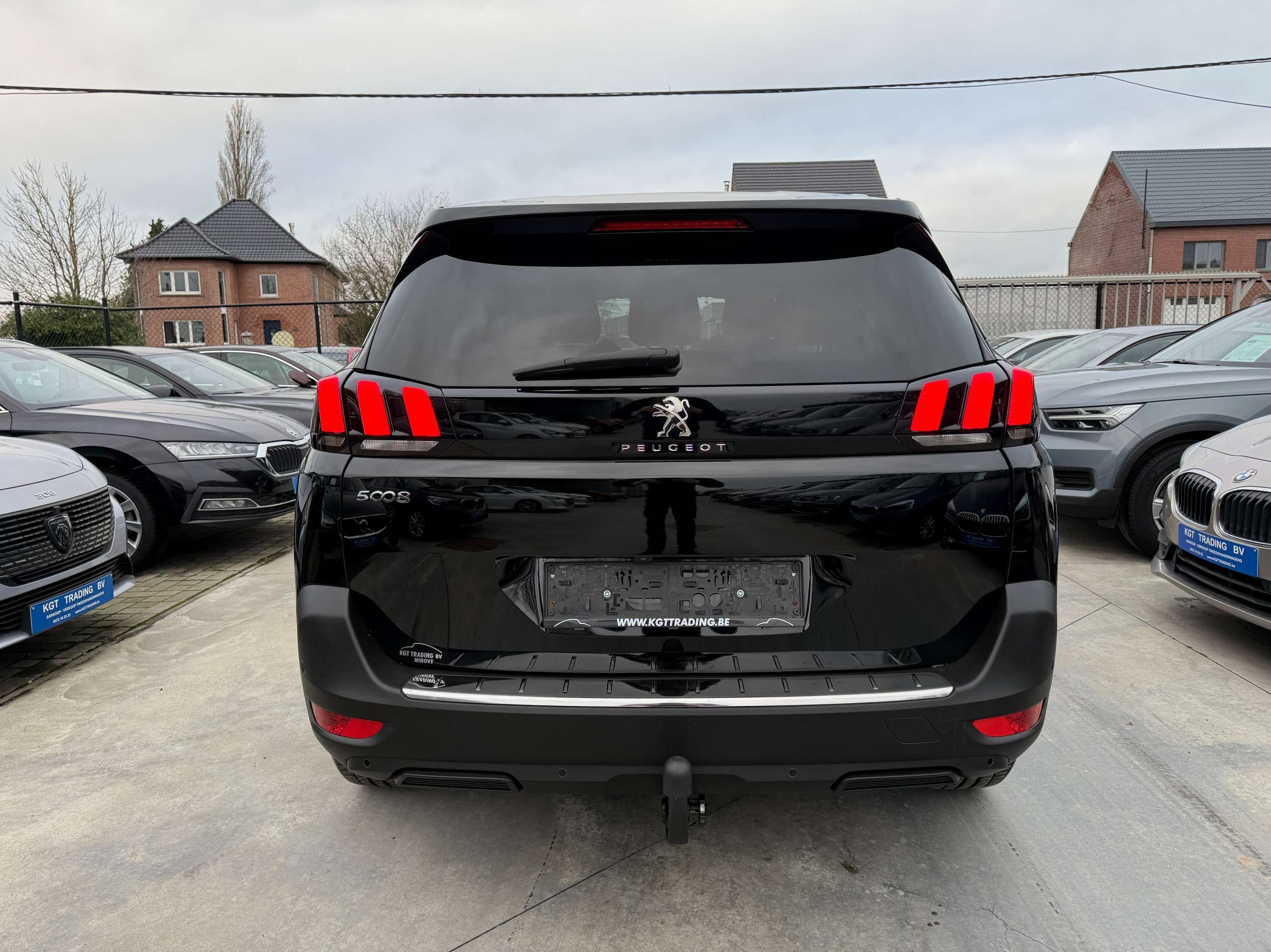 a3c4a3d9-1502-4f47-8e0c-27f81ef6b13f6-peugeot-5008-1-5-bluehdi-automaat-7-zit-crossway-navi-leder-led.jpg