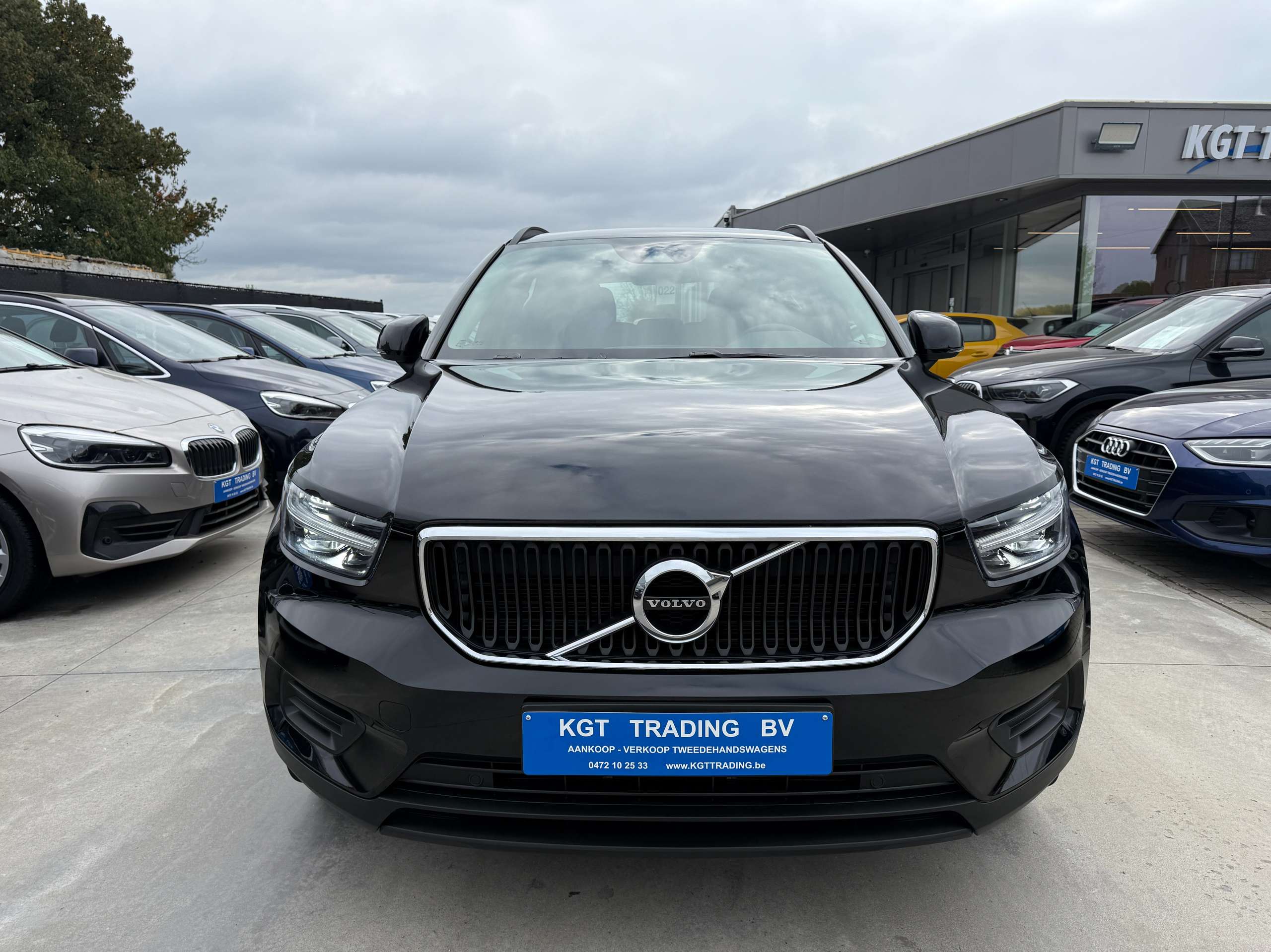 ab8bdcb2-df44-4ec5-a2f3-83c1667806b72-volvo-xc40-1-5-t3-163pk-navigatie-camera-full-led-pdc-bluetoo.jpg