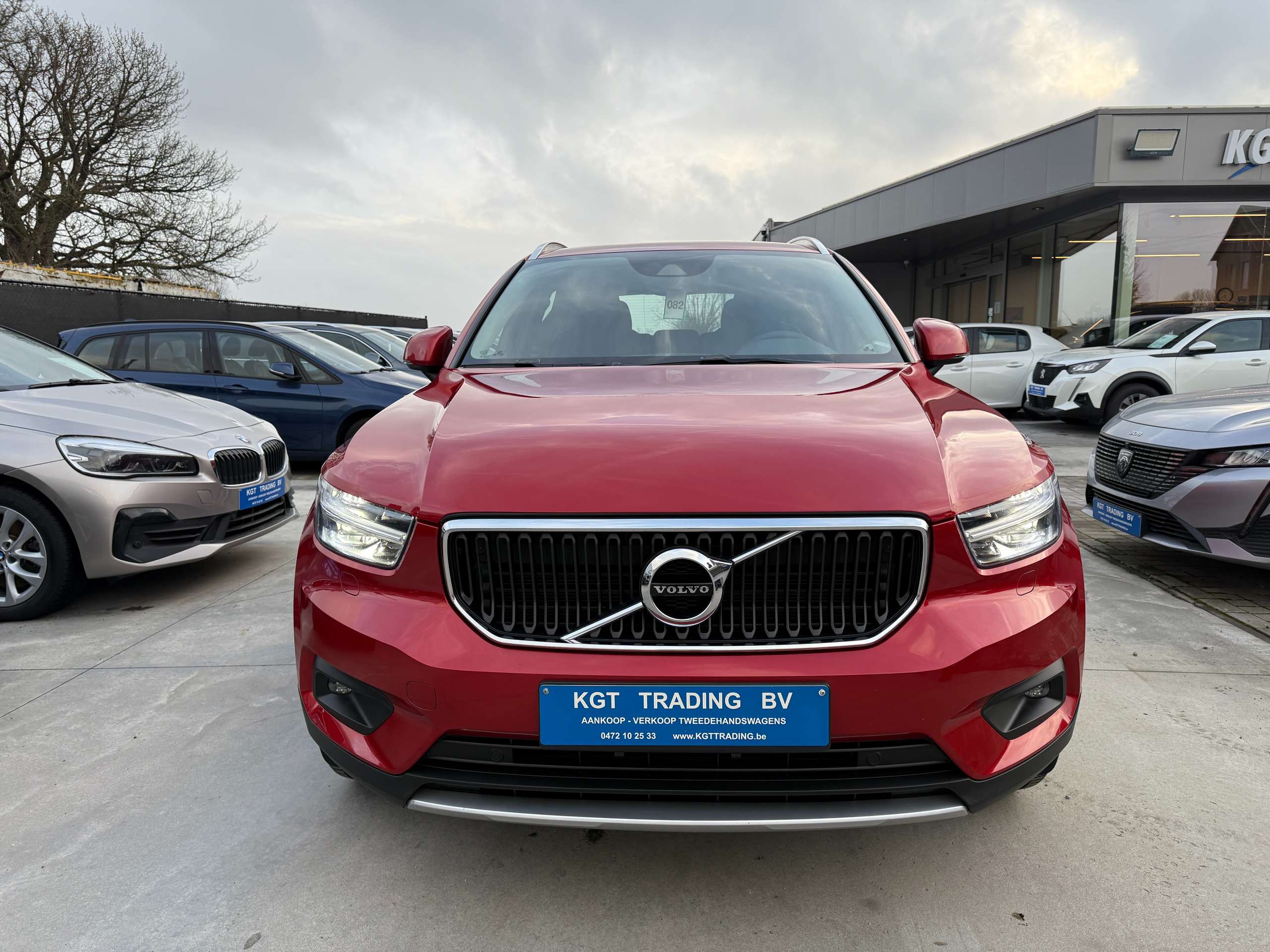 bccb8829-4e1b-446d-b037-2554801f9bd02-volvo-xc40-1-5-t2-navigatie-pilot-assist-full-led-carplay-dab.jpg