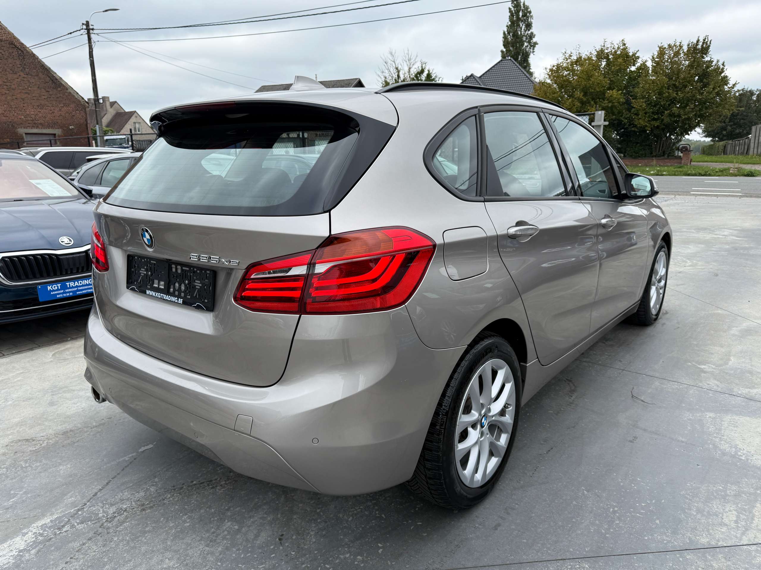 cb80c7f9-14a0-41b3-ac59-09ce1caa28925-bmw-225-xe-hybride-automaat-navi-full-led-camera-head-up.jpg