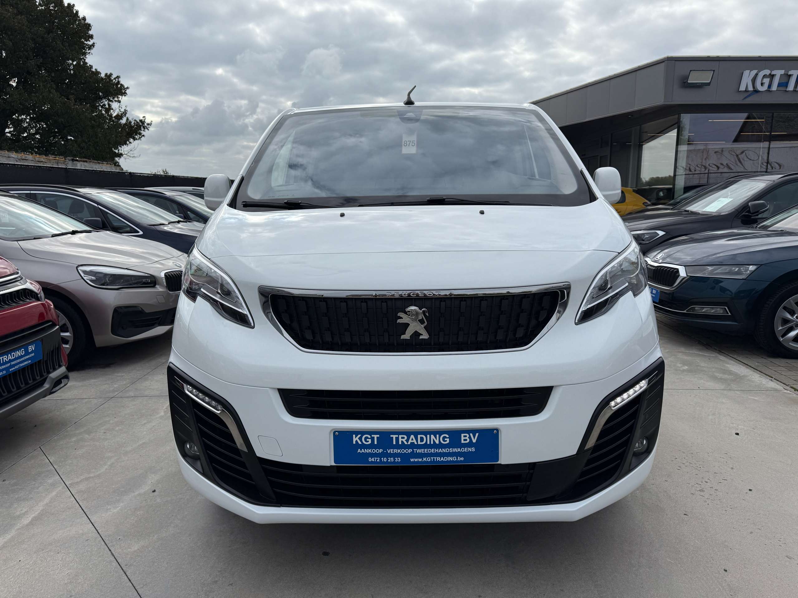 f361e808-6474-41c7-a746-61fb4345d1cd2-peugeot-expert-2-0-bluehdi-6-zit-automaat-navi-camera-carplay-pdc.jpg