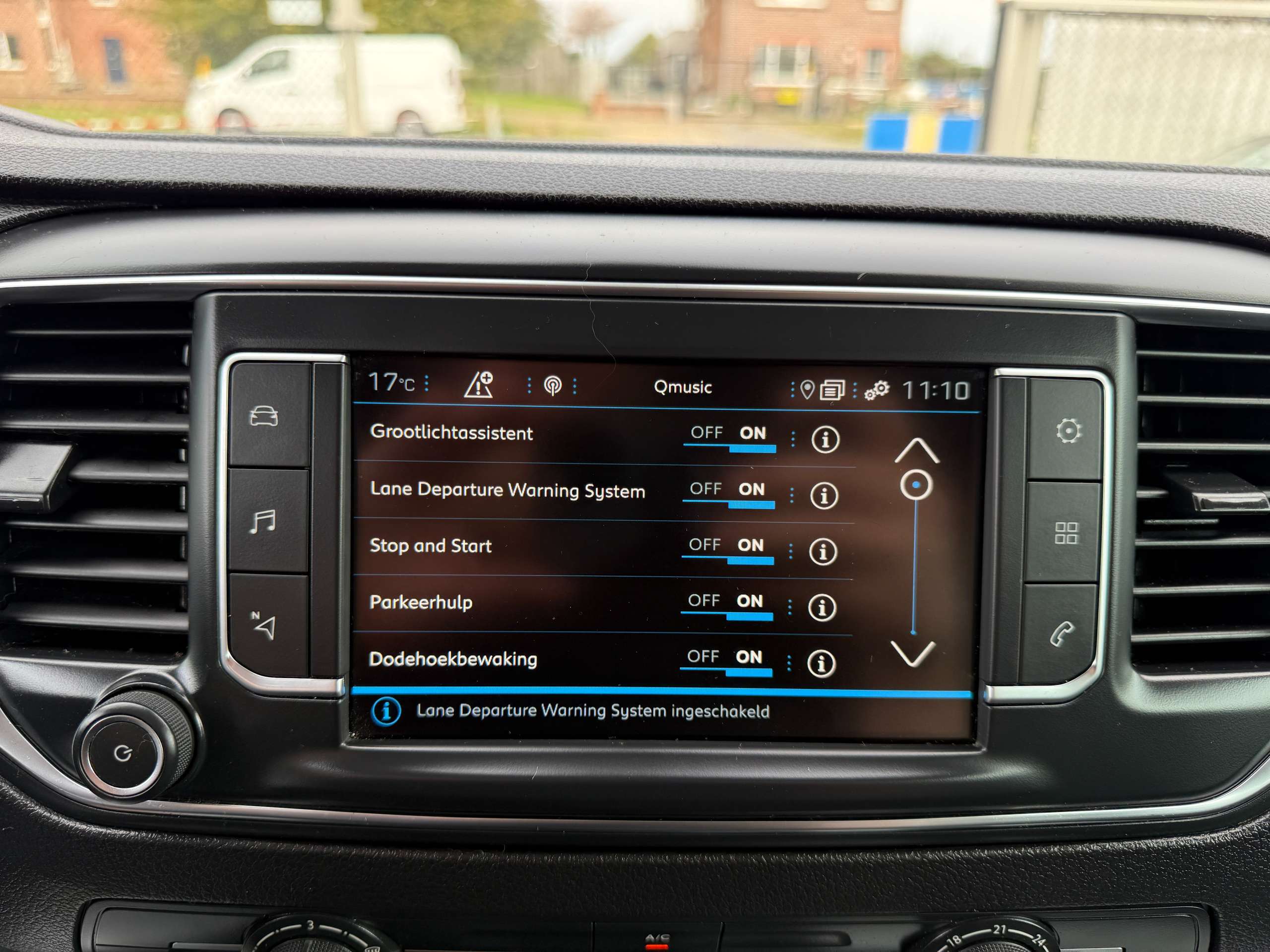 f361e808-6474-41c7-a746-61fb4345d1cd21-peugeot-expert-2-0-bluehdi-6-zit-automaat-navi-camera-carplay-pdc.jpg