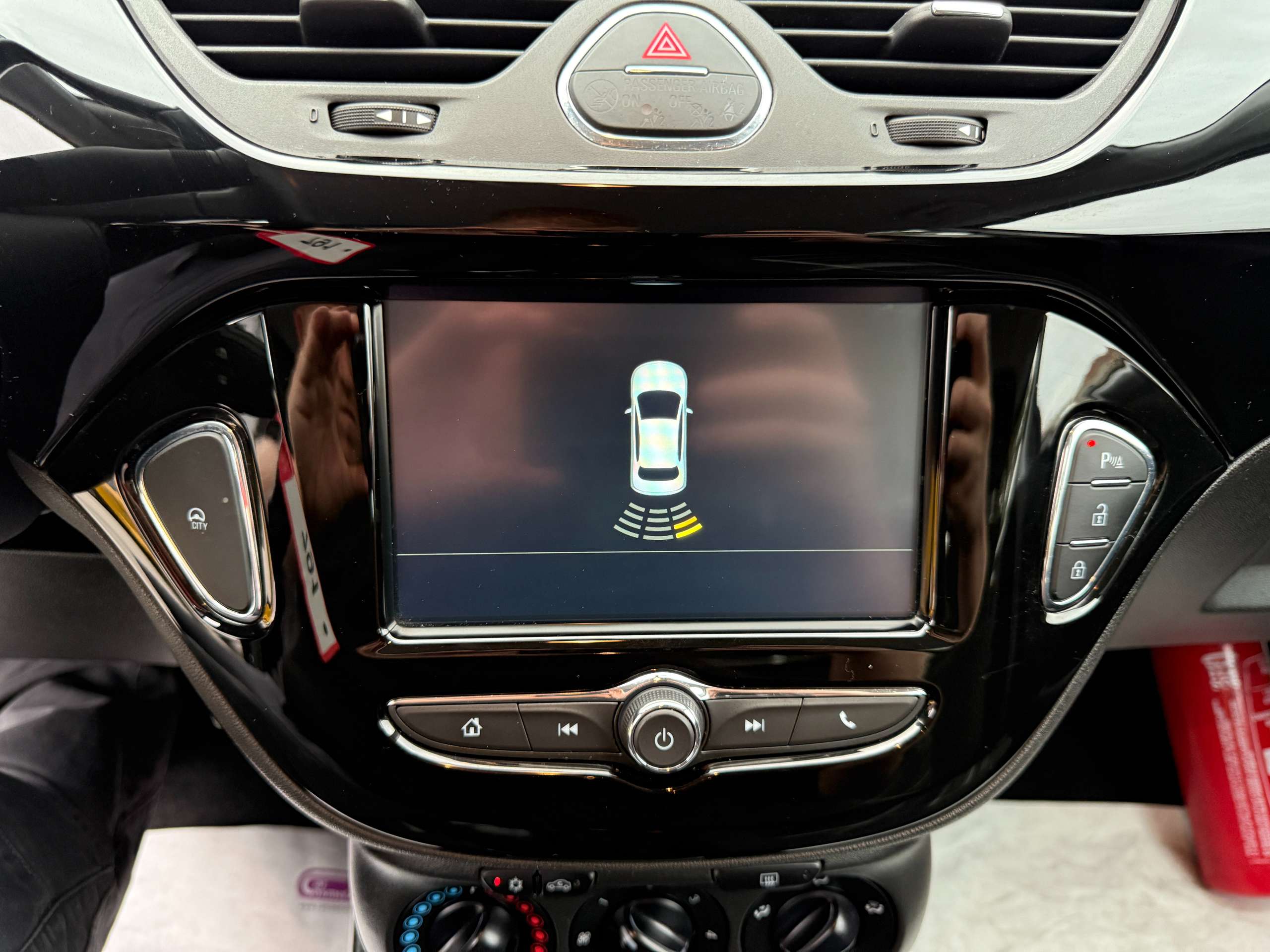 4a3da338-7923-4bc1-95a8-5efcaca6ac7618-opel-corsa-1-2i-black-edition-navigatie-carplay-pdc-alu-airco.jpg