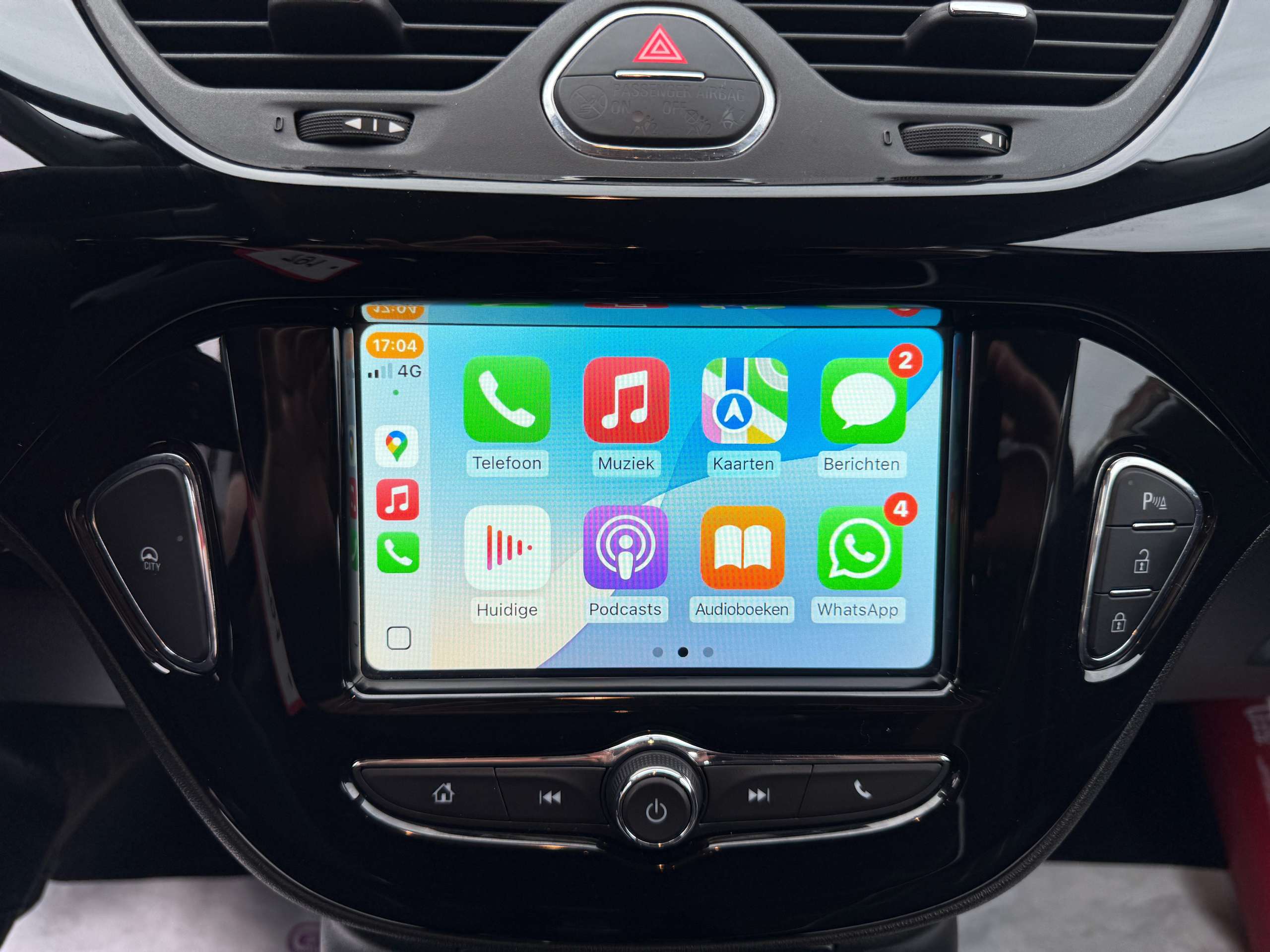 4a3da338-7923-4bc1-95a8-5efcaca6ac7619-opel-corsa-1-2i-black-edition-navigatie-carplay-pdc-alu-airco.jpg