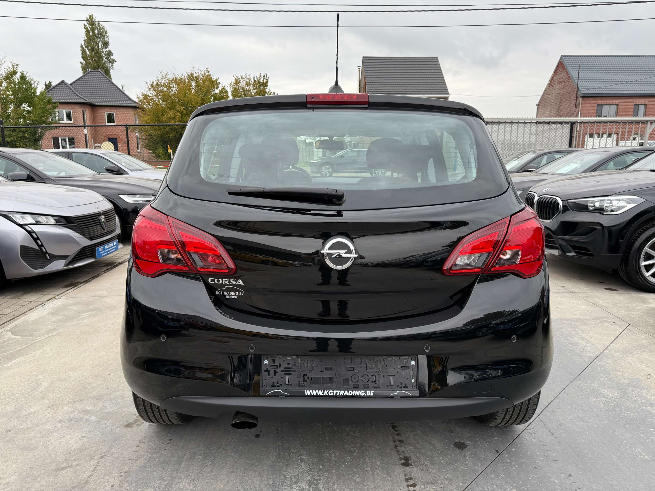 4a3da338-7923-4bc1-95a8-5efcaca6ac766-opel-corsa-1-2i-black-edition-navigatie-carplay-pdc-alu-airco.jpg