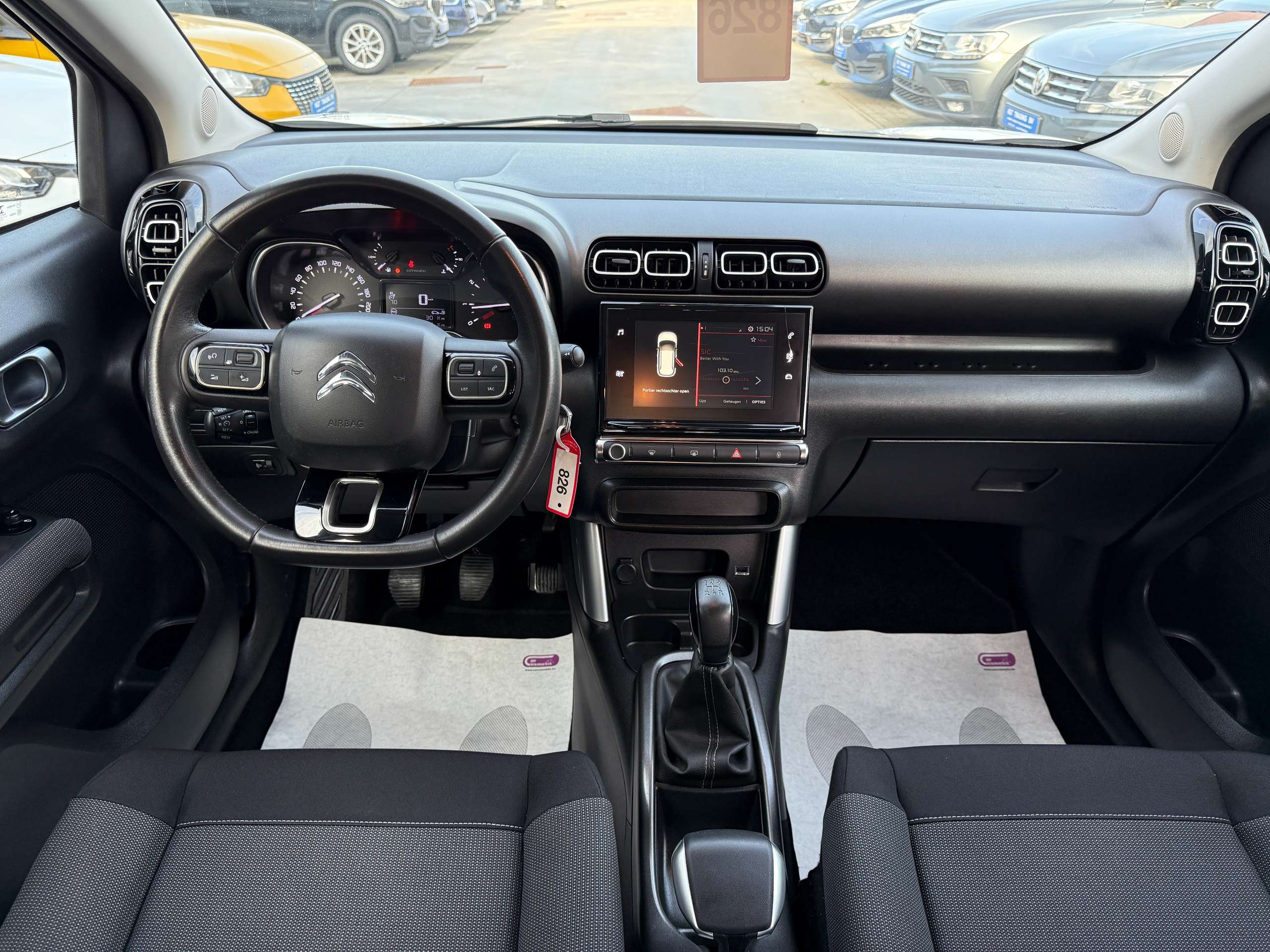 572a4eee-a6cb-4ad2-af9a-579dbec6c8ff23-citroen-c3-aircross-1-2i-82pk-bluetooth-airco-trekhaak-carpass-led.jpg