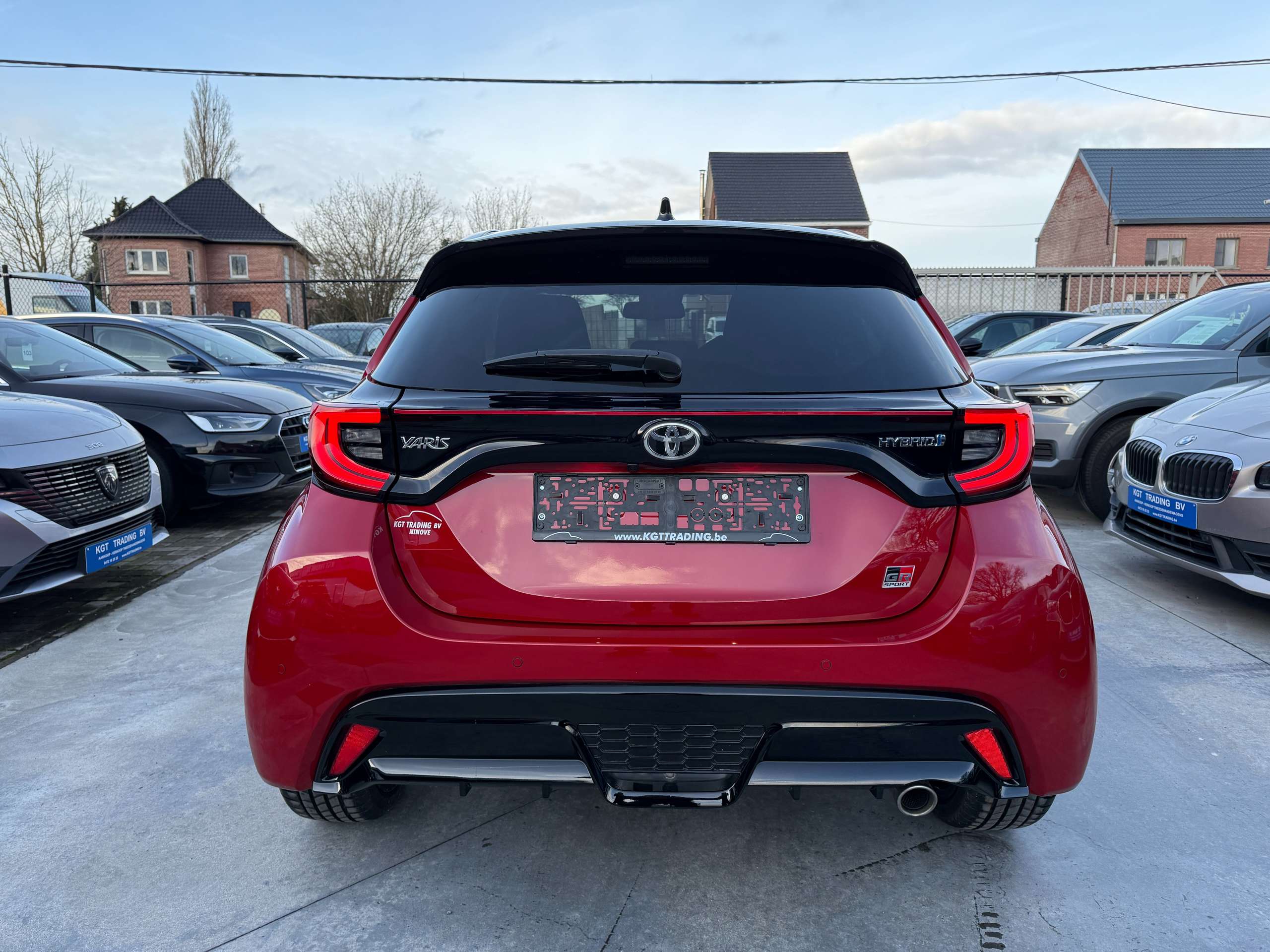 5baded98-50f3-4f92-a17b-4bee5a6ca46c6-toyota-yaris-1-5-vvt-i-gr-sport-hybride-navi-leder-camera-led.jpg