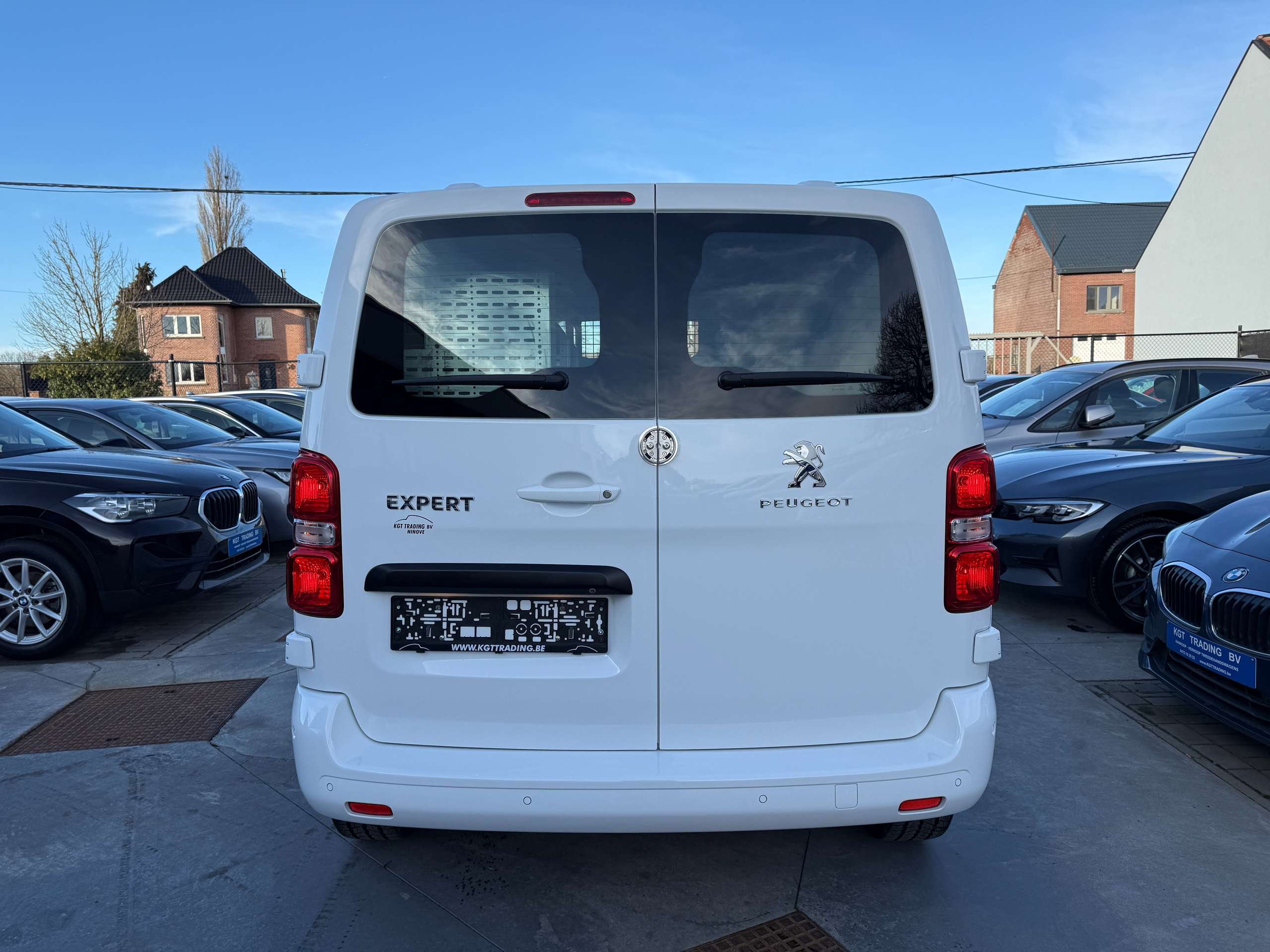 a0757a15-f055-4cdd-86a9-f1c7dbacd48d6-peugeot-expert-2-0-bluehdi-automaat-xenon-leder-navi-camera-pdc.jpg