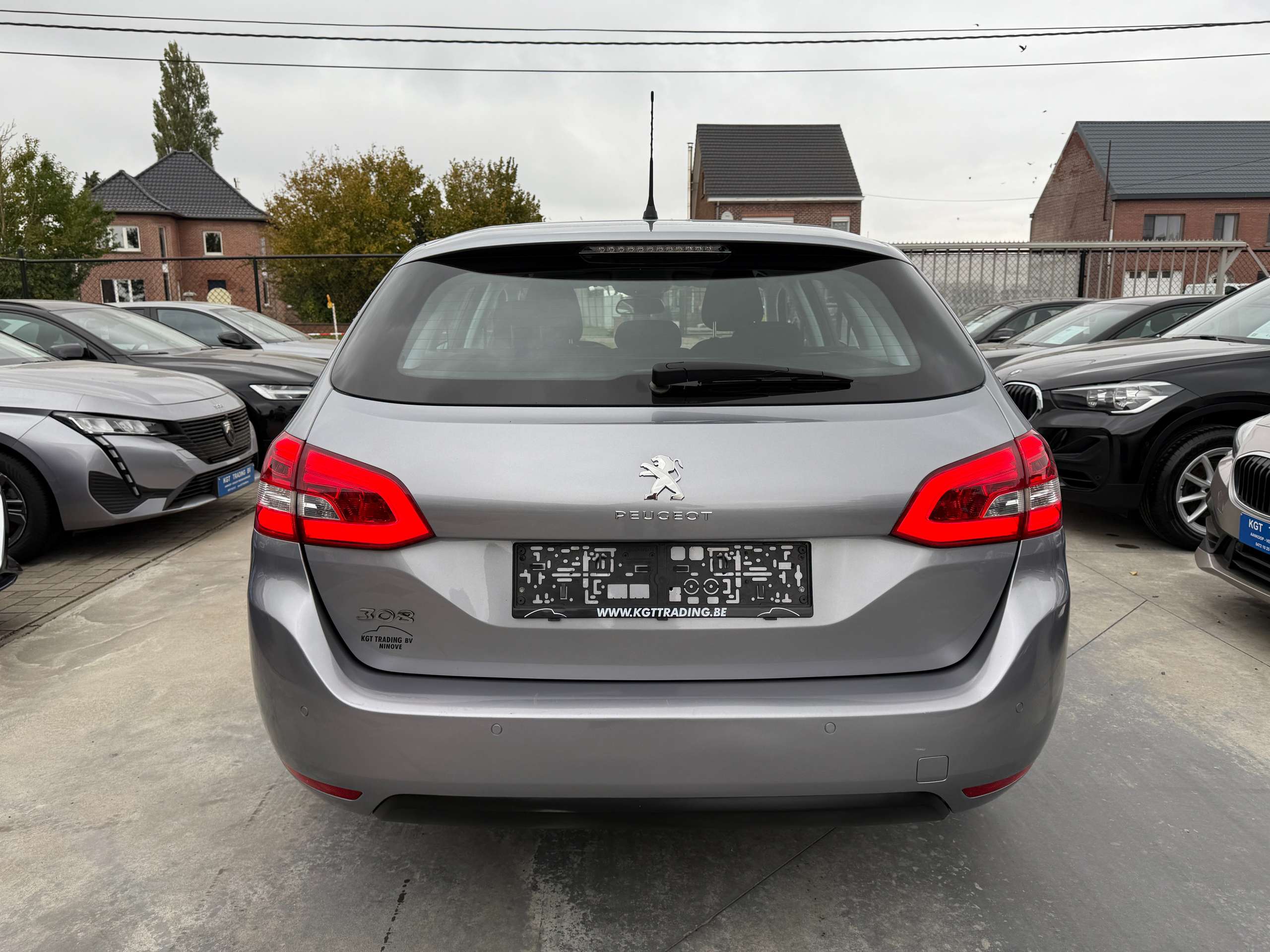 d516c3a3-1a03-4b2c-abc3-33e9bfa147726-peugeot-308-sw-1-2i-puretech-navigatie-carplay-bluetooth-led.jpg