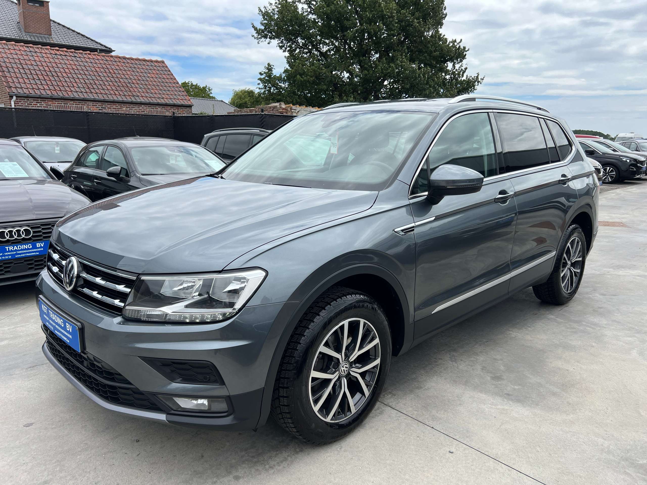 dbf06e0e-141a-45e0-b15c-e43bbebbd3f99-volkswagen-tiguan-allspace-1-5-tsi-7-zit-dsg-automaat-navigatie-dab-led-pdc.jpg