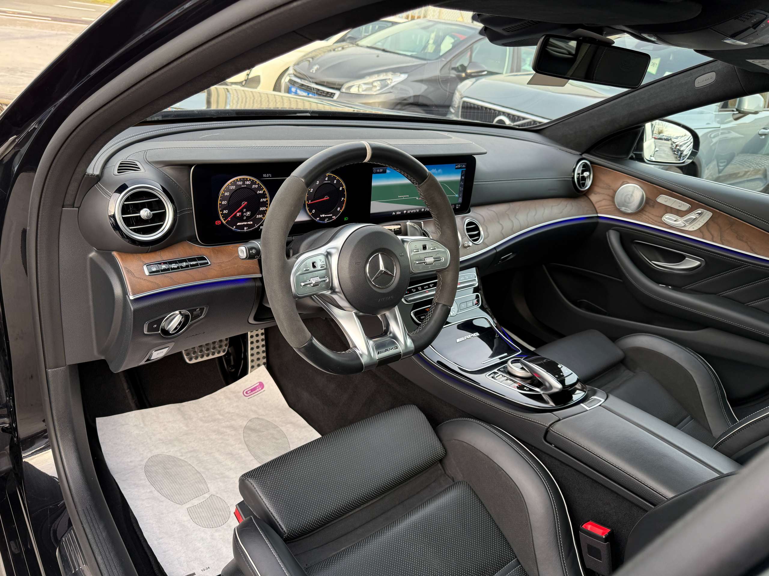 e2de33e6-5d73-405b-a0ee-cadd716cf61015-mercedes-benz-e-63-amg-s-4matic-performance-seats-360-pano-drivers-pack.jpg
