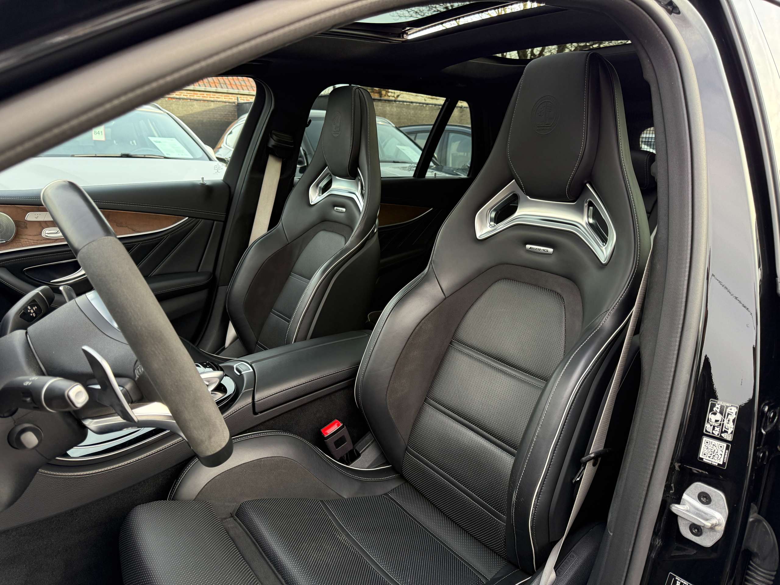 e2de33e6-5d73-405b-a0ee-cadd716cf61017-mercedes-benz-e-63-amg-s-4matic-performance-seats-360-pano-drivers-pack.jpg