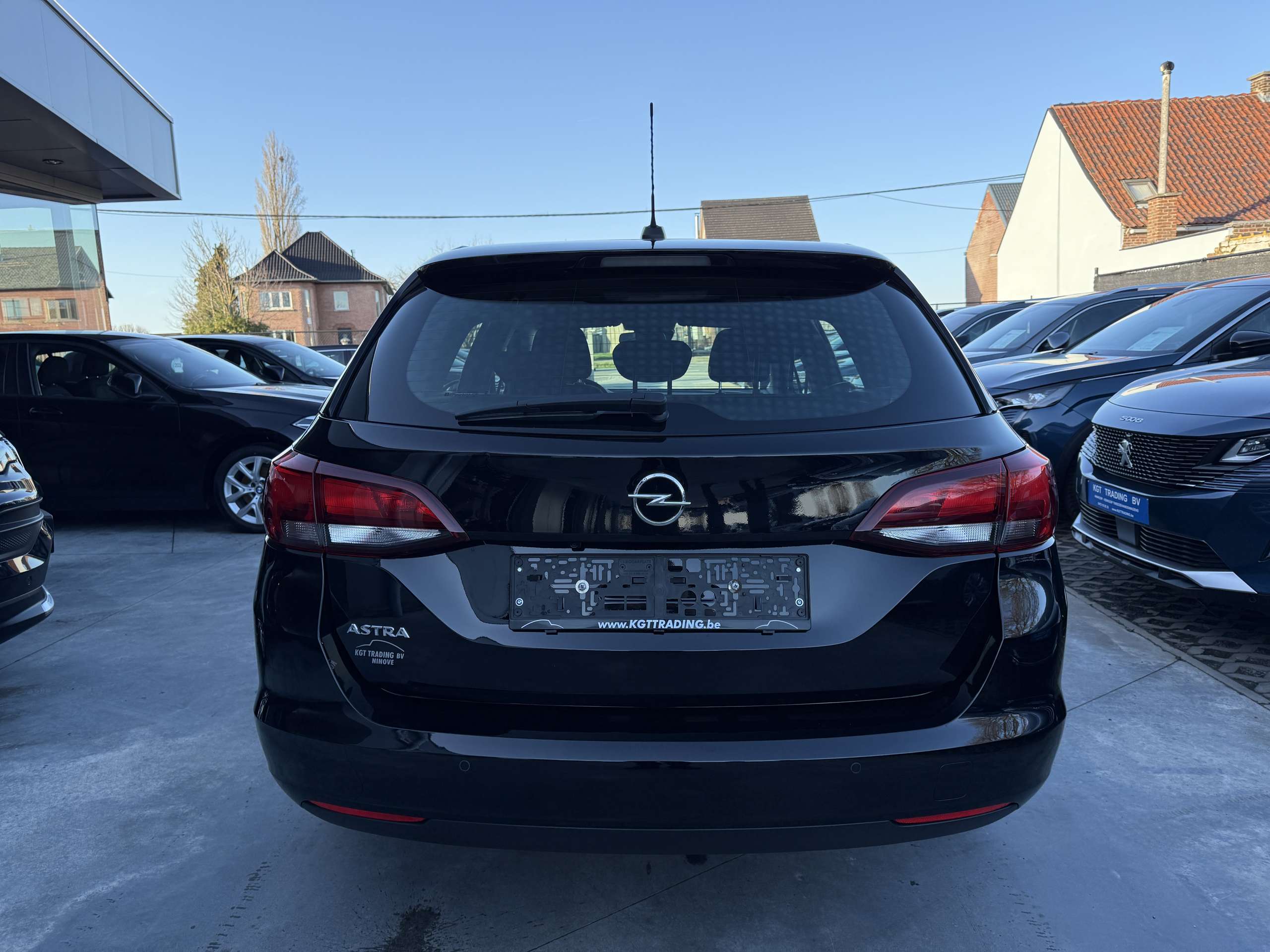 14f52b0f-357d-4d7a-9d10-a7066b547ac36-opel-astra-1-2i-tourer-navigatie-camera-carplay-dab-pdc-led.jpg