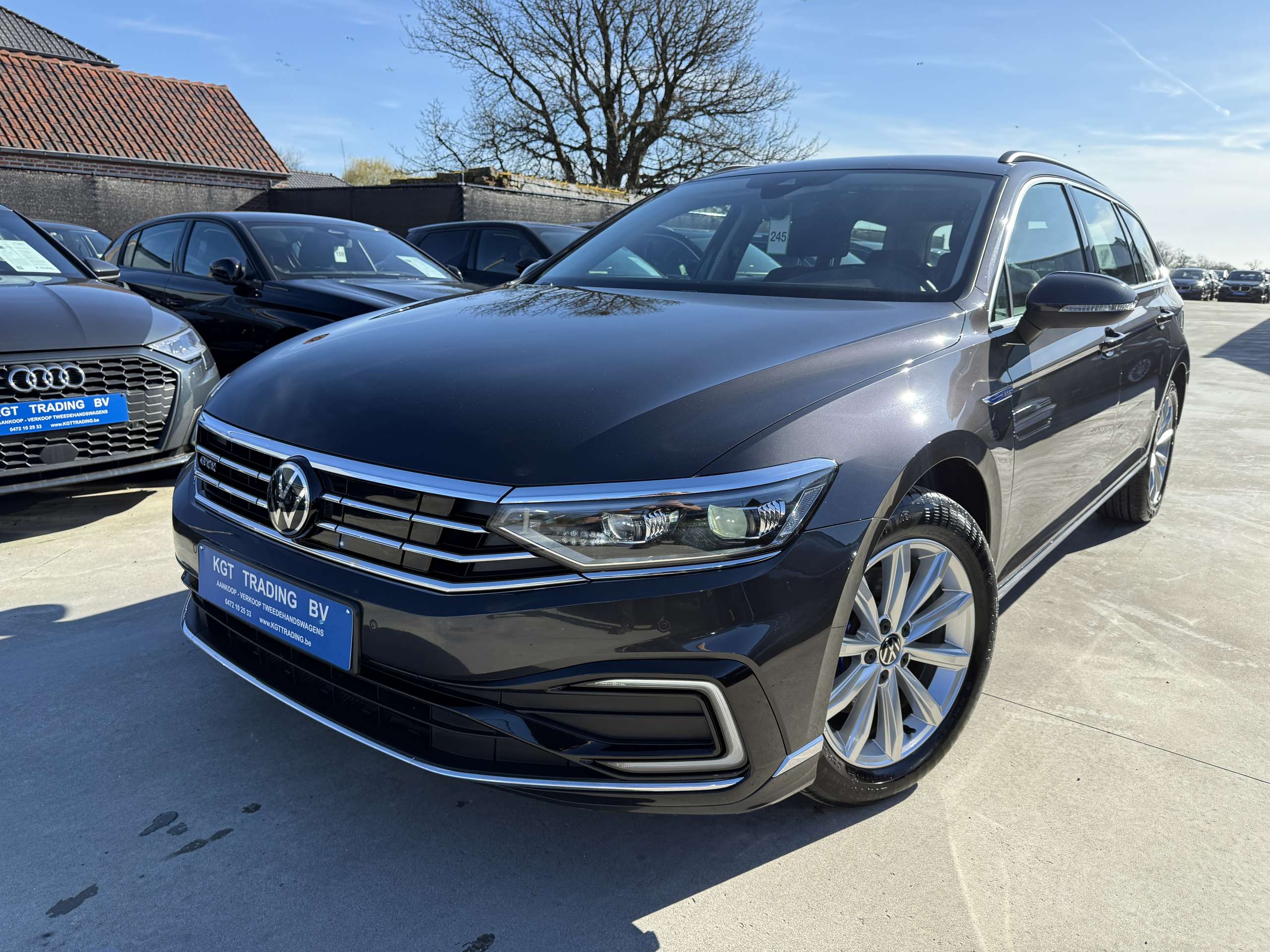 1678ec2d-7f80-45de-b187-4ff44c5bde791-volkswagen-passat-variant-1-4-tsi-gte-hybride-full-led-camera-navi-carplay.jpg