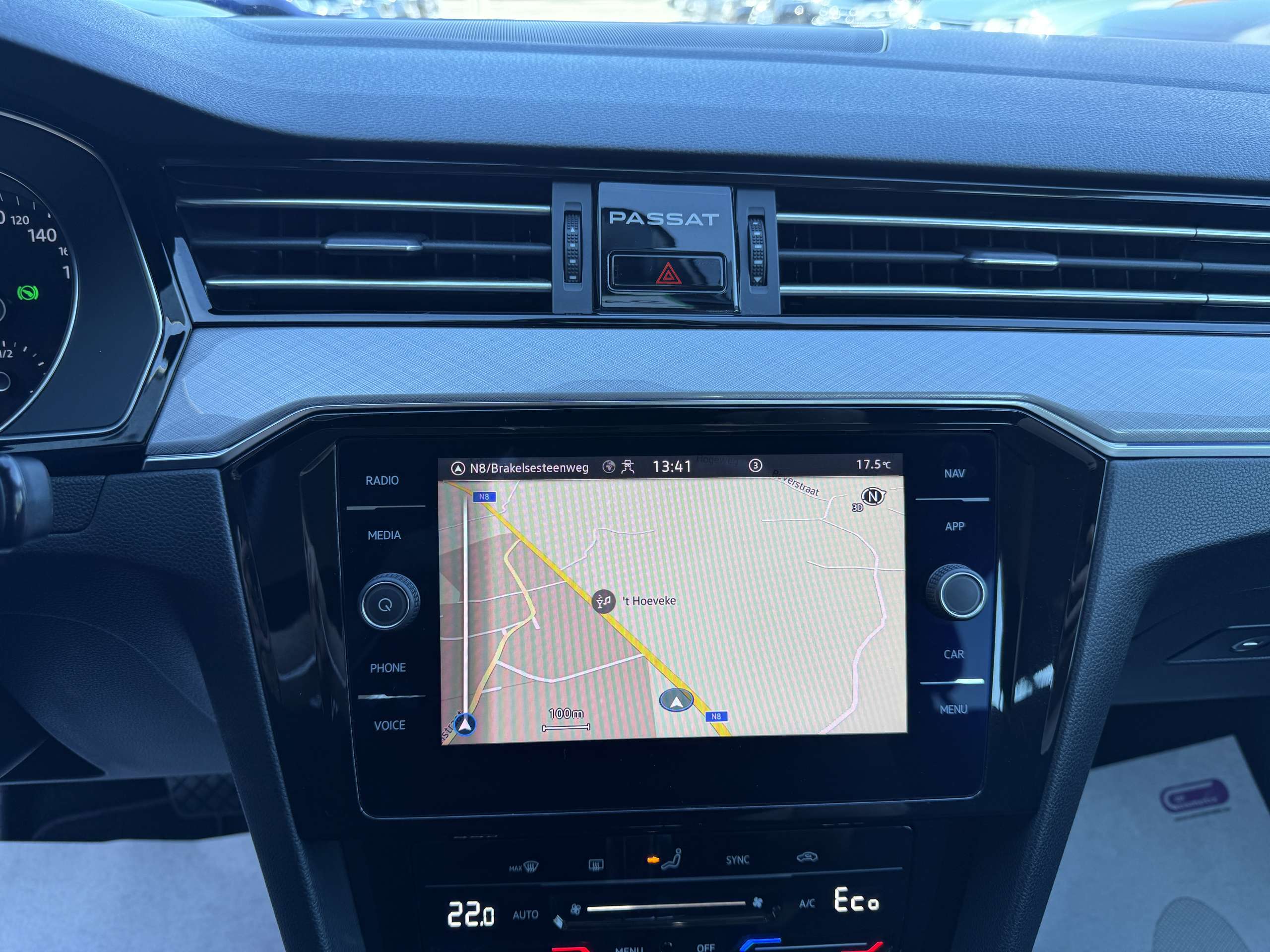 1678ec2d-7f80-45de-b187-4ff44c5bde7921-volkswagen-passat-variant-1-4-tsi-gte-hybride-full-led-camera-navi-carplay.jpg