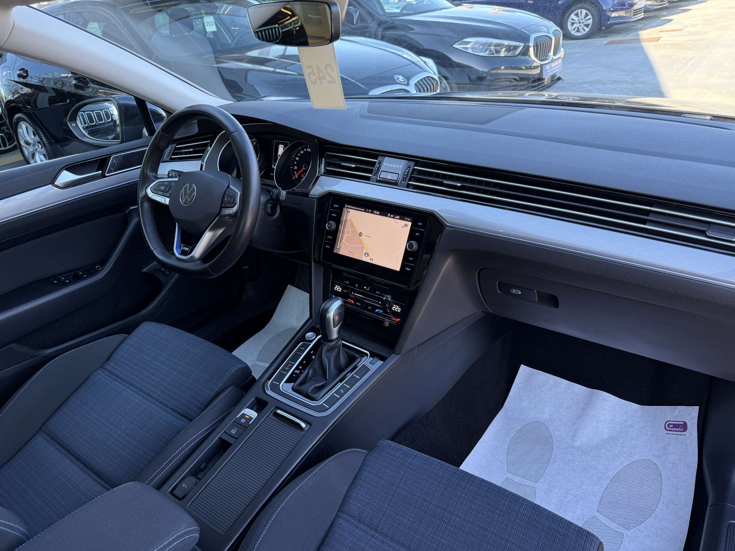 1678ec2d-7f80-45de-b187-4ff44c5bde7932-volkswagen-passat-variant-1-4-tsi-gte-hybride-full-led-camera-navi-carplay.jpg