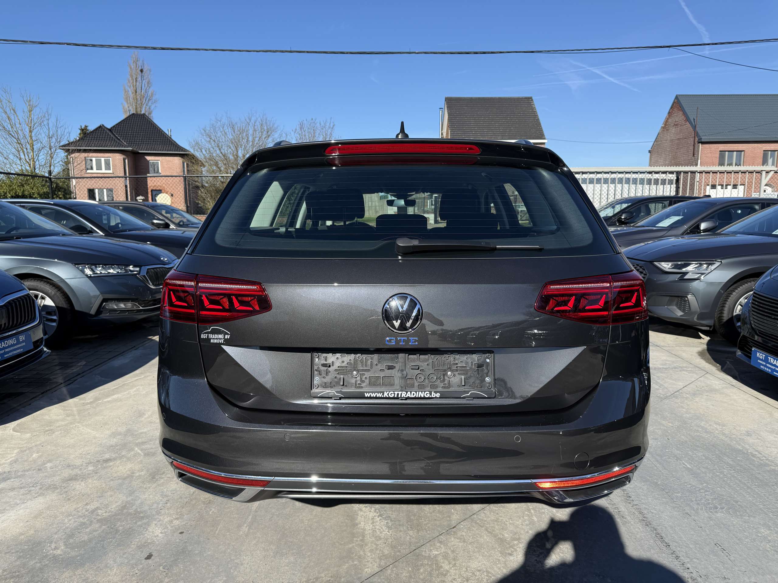 1678ec2d-7f80-45de-b187-4ff44c5bde796-volkswagen-passat-variant-1-4-tsi-gte-hybride-full-led-camera-navi-carplay.jpg