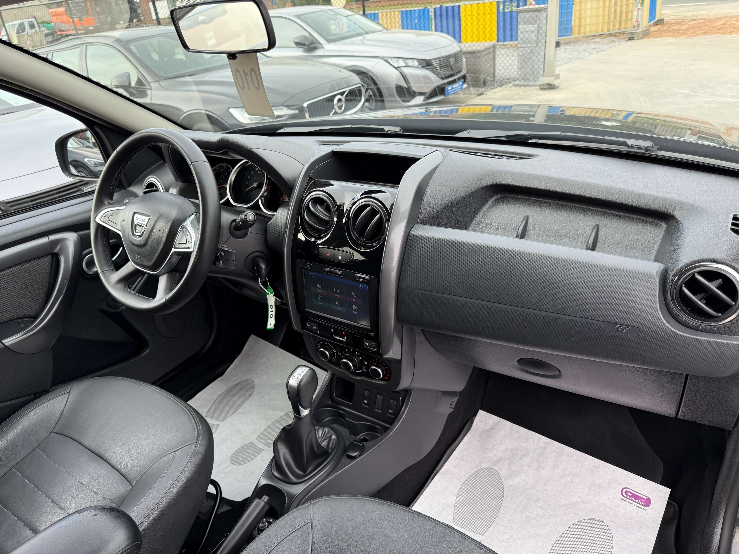 1914cb4e-6e25-42fd-95ef-7707c3c6048120-dacia-duster-1-5-dci-automaat-euro-6-navigatie-leder-camera-pdc.jpg