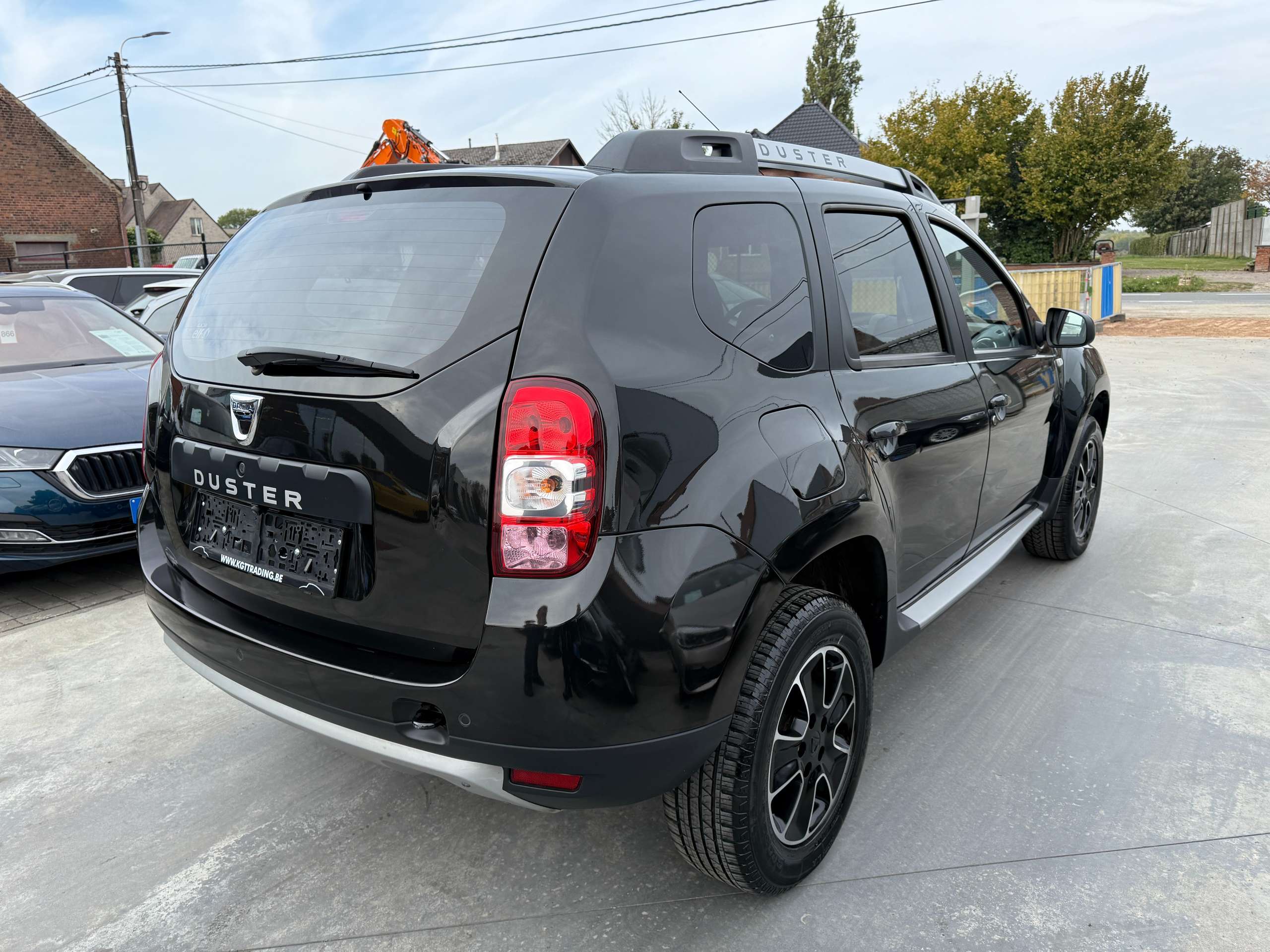 1914cb4e-6e25-42fd-95ef-7707c3c604815-dacia-duster-1-5-dci-automaat-euro-6-navigatie-leder-camera-pdc.jpg