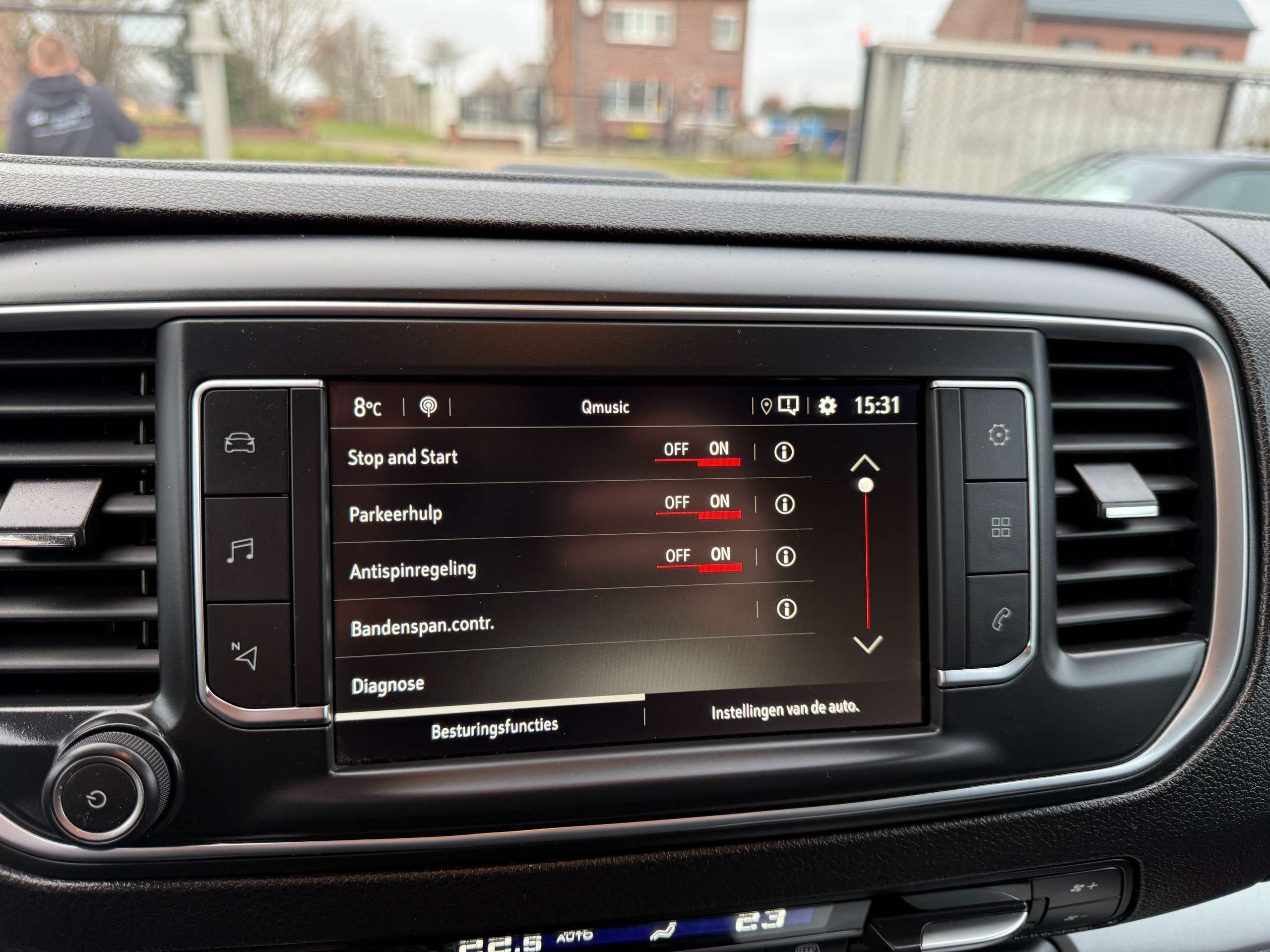 19a2d373-3b3a-4758-9743-1774ffac2c2522-opel-vivaro-cdti-145pk-automaat-camera-navi-3-zit-carplay-pdc.jpg
