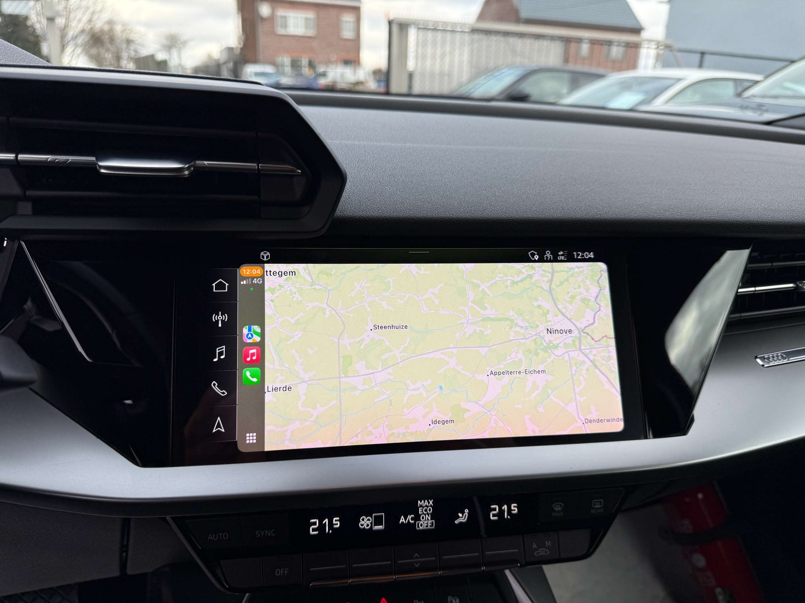19cae930-dec0-4354-9f85-9dc68fa6f93c27-audi-a3-30-tfsi-berline-automaat-full-led-navi-carplay-alu.jpg