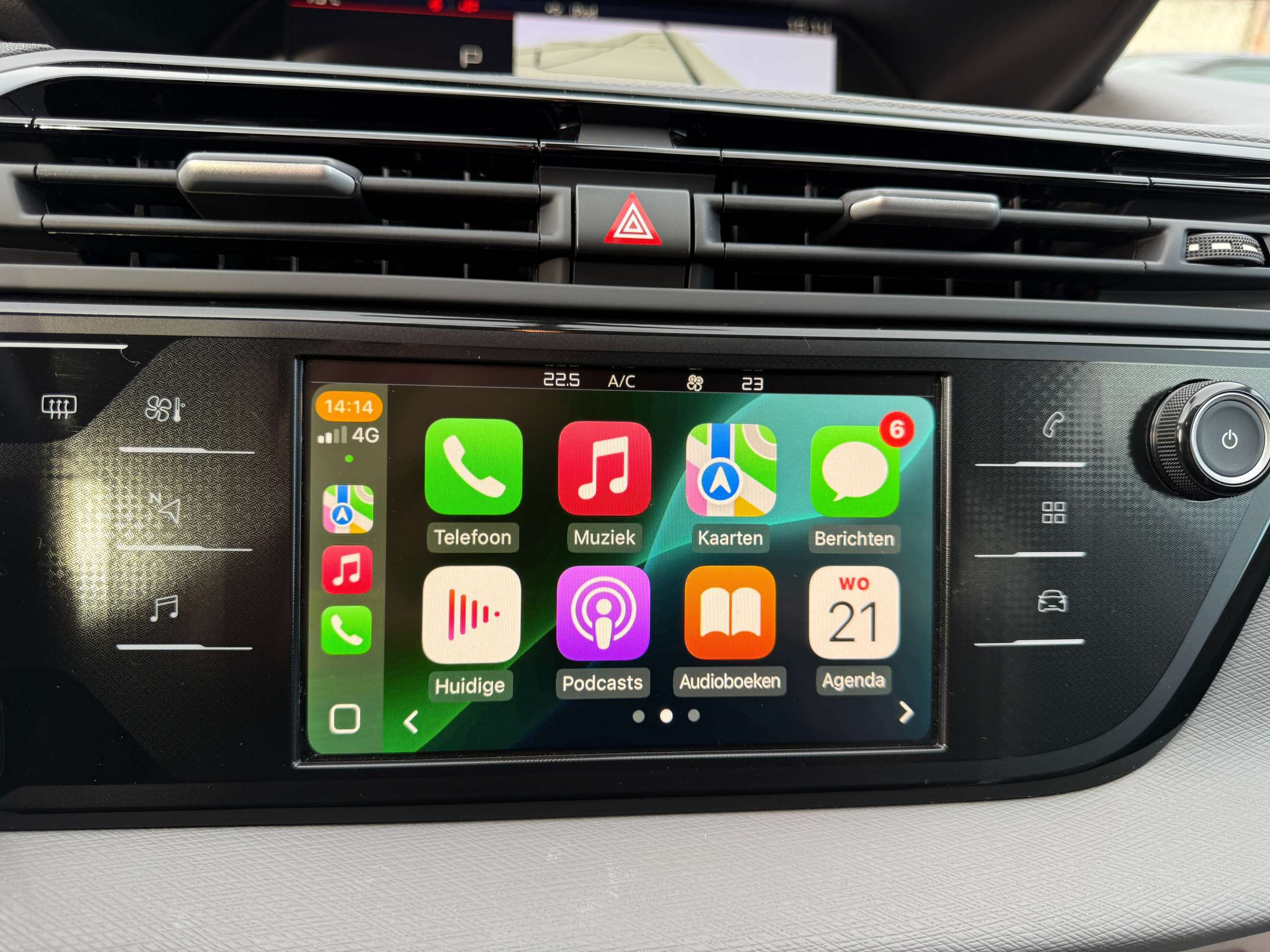 3328fd3a-734e-4d8e-ad6b-2deceef81aa422-citroen-grand-c4-spacetourer-1-2i-130pk-automaat-7-zit-navi-carplay-dab-led-alu.jpg