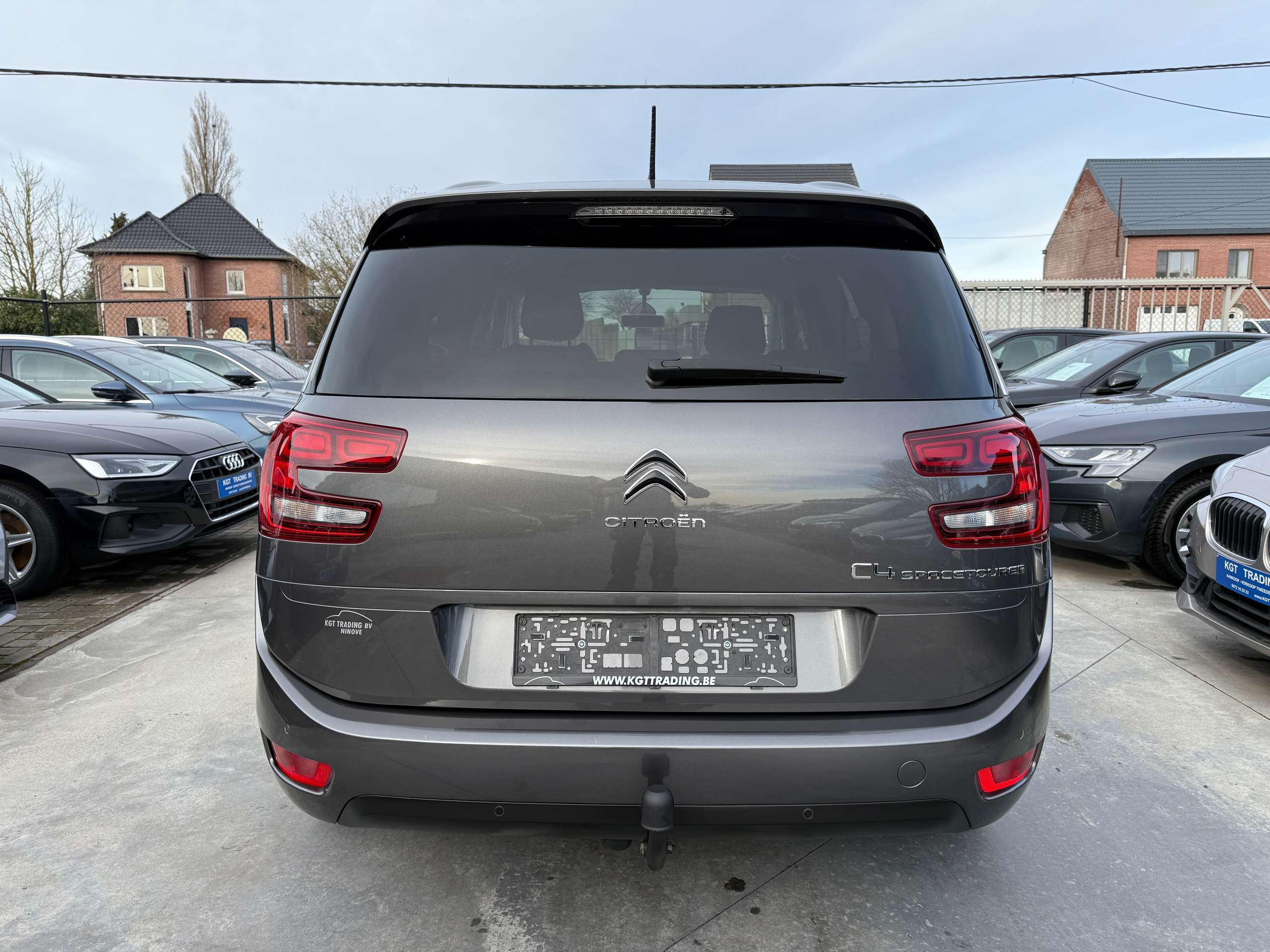 3328fd3a-734e-4d8e-ad6b-2deceef81aa46-citroen-grand-c4-spacetourer-1-2i-130pk-automaat-7-zit-navi-carplay-dab-led-alu.jpg