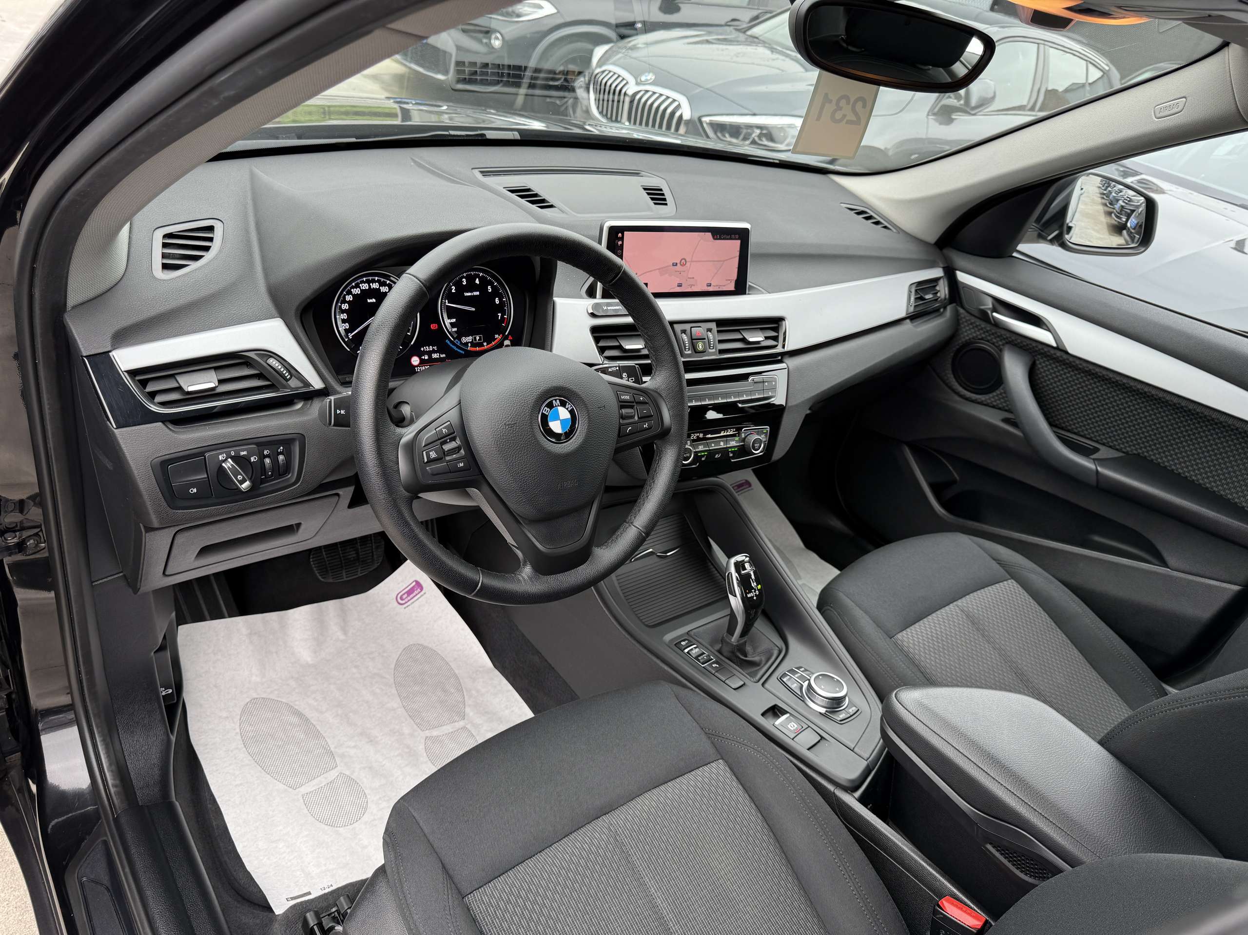 3b233994-a2b5-4f01-9e72-951e1d6097bb12-bmw-x1-1-5i-automaat-navigatie-camera-dab-bluetooth-pdc.jpg