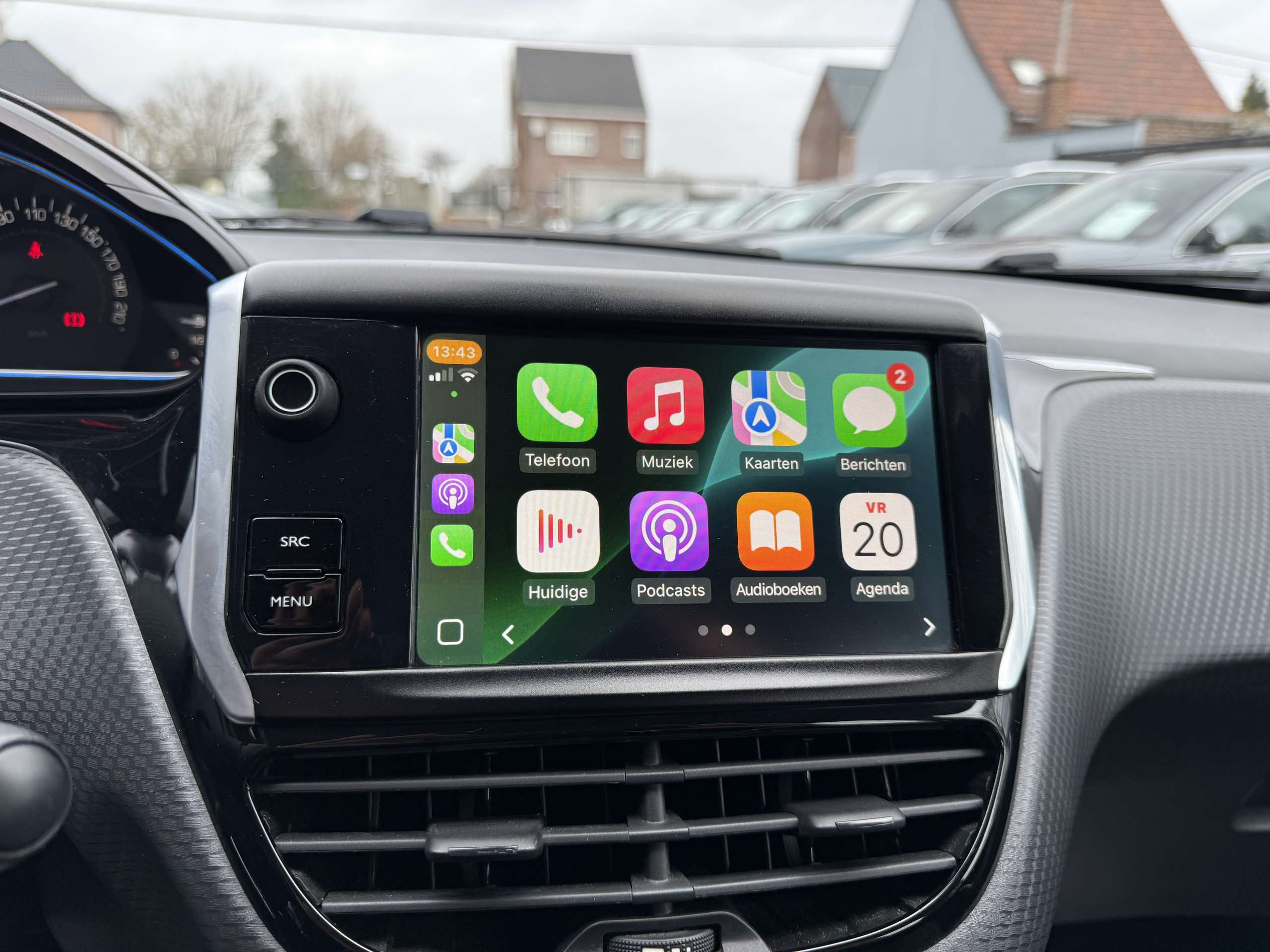 3d54bc4e-136d-4455-a2b0-18e6e385afc521-peugeot-2008-1-2i-110pk-automaat-allure-navigatie-leder-carplay.jpg