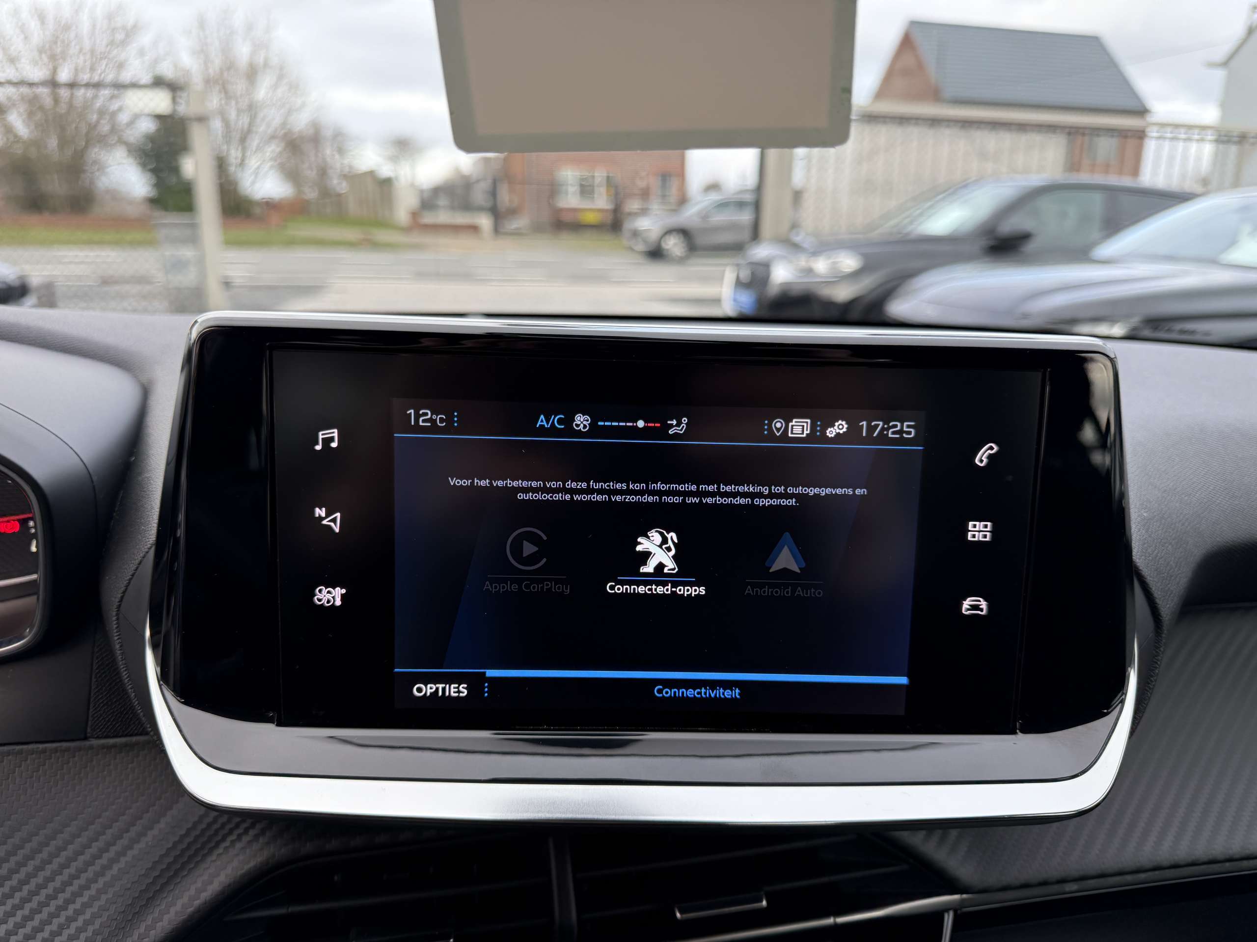 6a93b625-efc4-4c28-b73e-d8798d69e1b219-peugeot-208-1-2i-5-deurs-navigatie-carplay-pdc-alu-dab-carpass.jpg