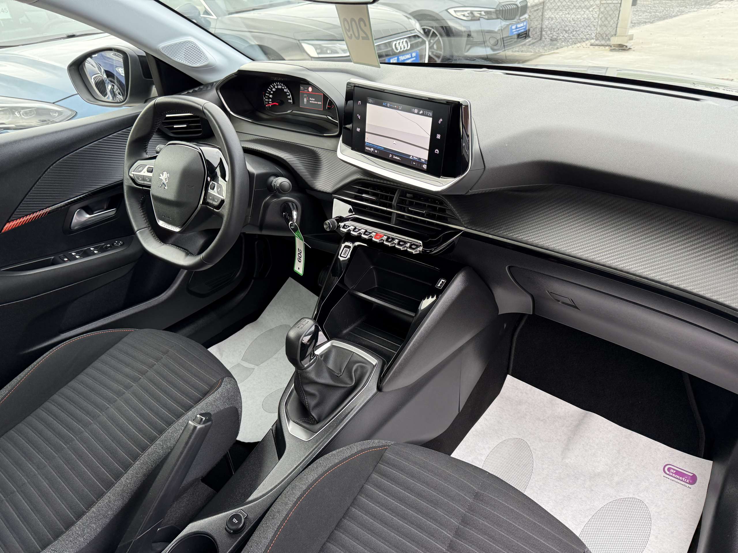 6a93b625-efc4-4c28-b73e-d8798d69e1b225-peugeot-208-1-2i-5-deurs-navigatie-carplay-pdc-alu-dab-carpass.jpg