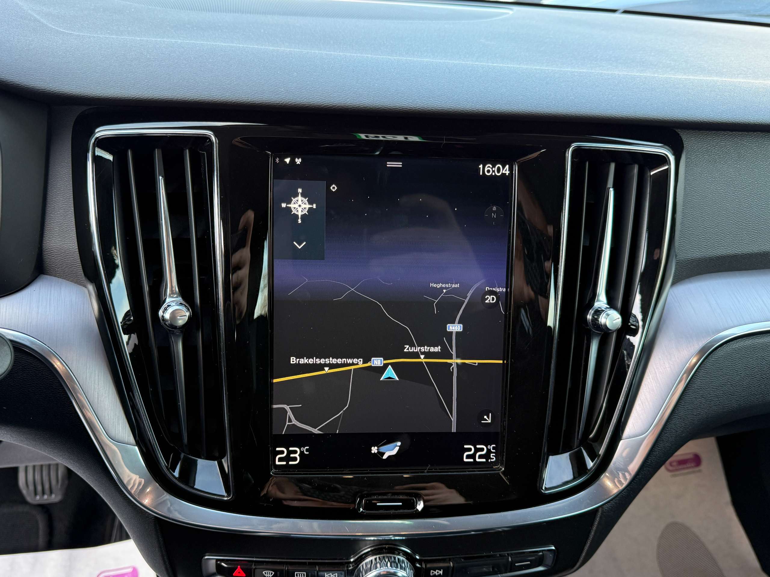 6d8e0667-c31d-4f1a-b4a7-4cc594b868a217-volvo-v60-2-0-d3-150pk-navigatie-leder-full-led-carplay-alu.jpg