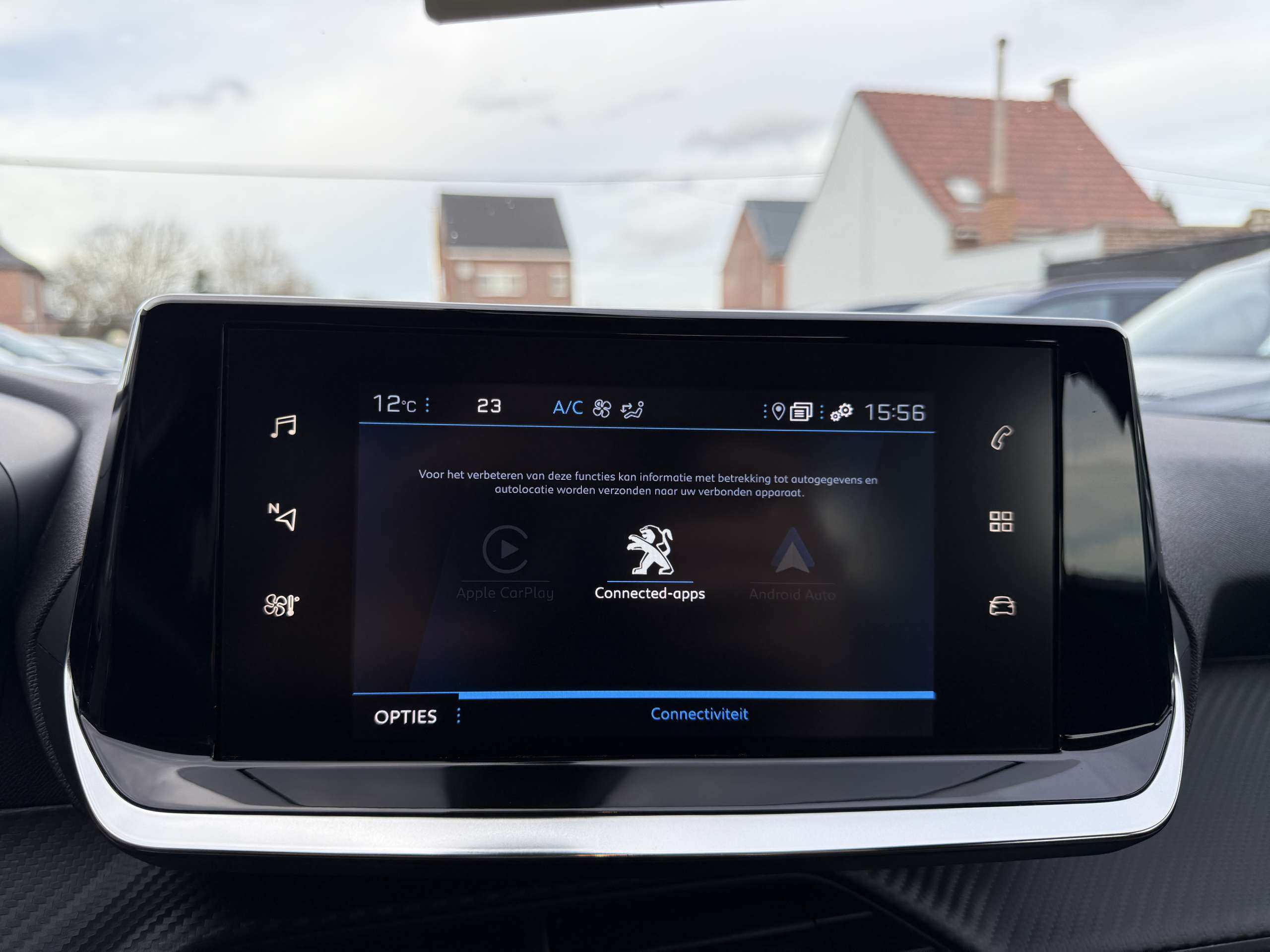 7da6eb06-8d09-425b-a82c-8fffc288361e23-peugeot-2008-1-2i-puretech-navigatie-full-led-camera-carplay.jpg