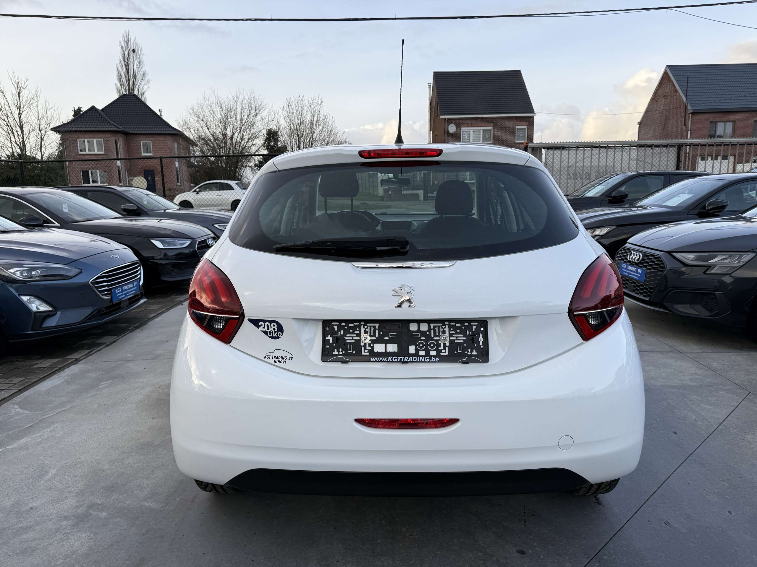 81499408-e203-41cc-bc05-9c0effa88e586-peugeot-208-1-0i-68pk-like-airco-5-deurs-bluetooth-carpass-dab.jpg