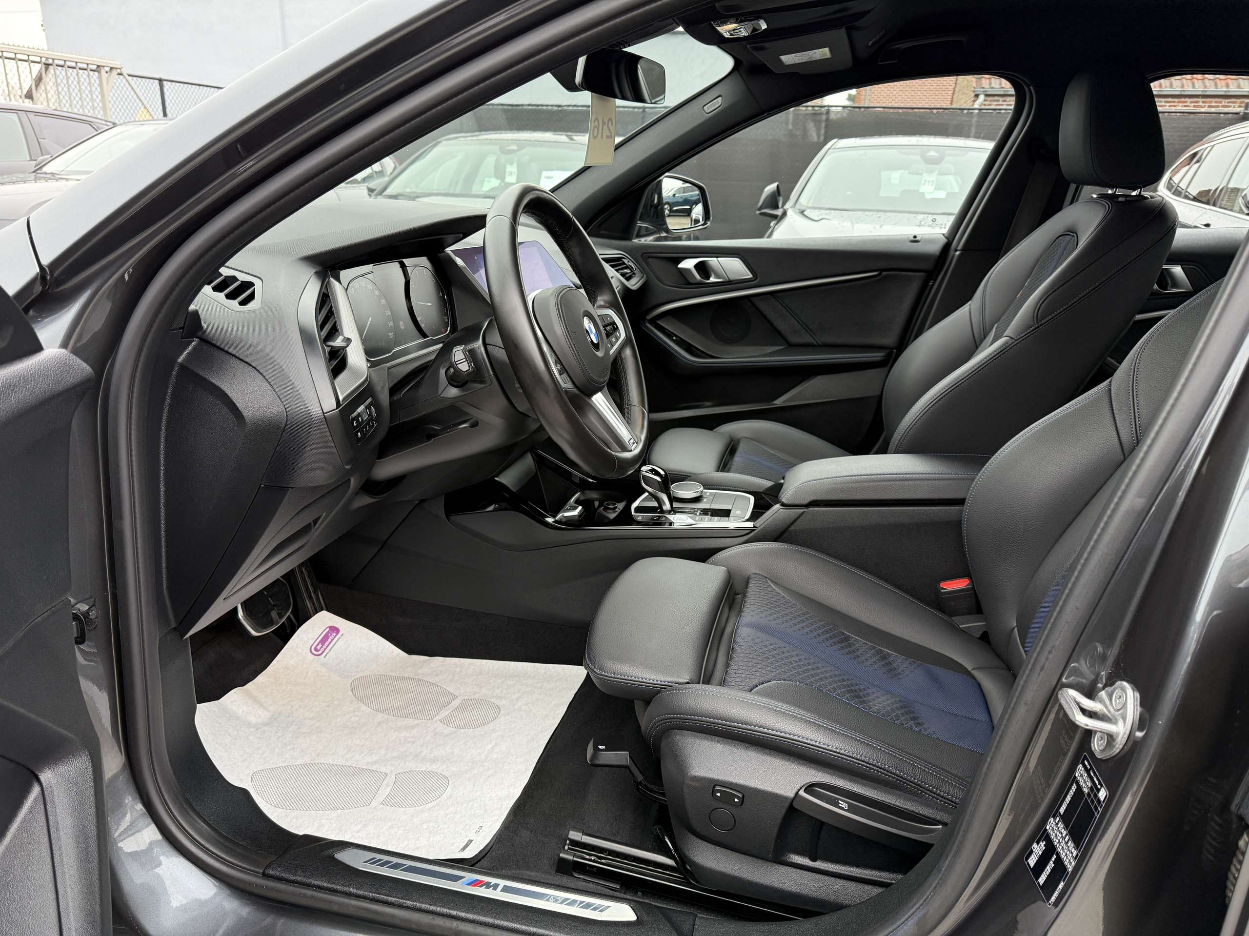 897e7b84-c431-4f5e-9cde-a4e0fc1f31ac14-bmw-116-ia-automaat-m-pack-full-led-navi-leder-sportzetels.jpg