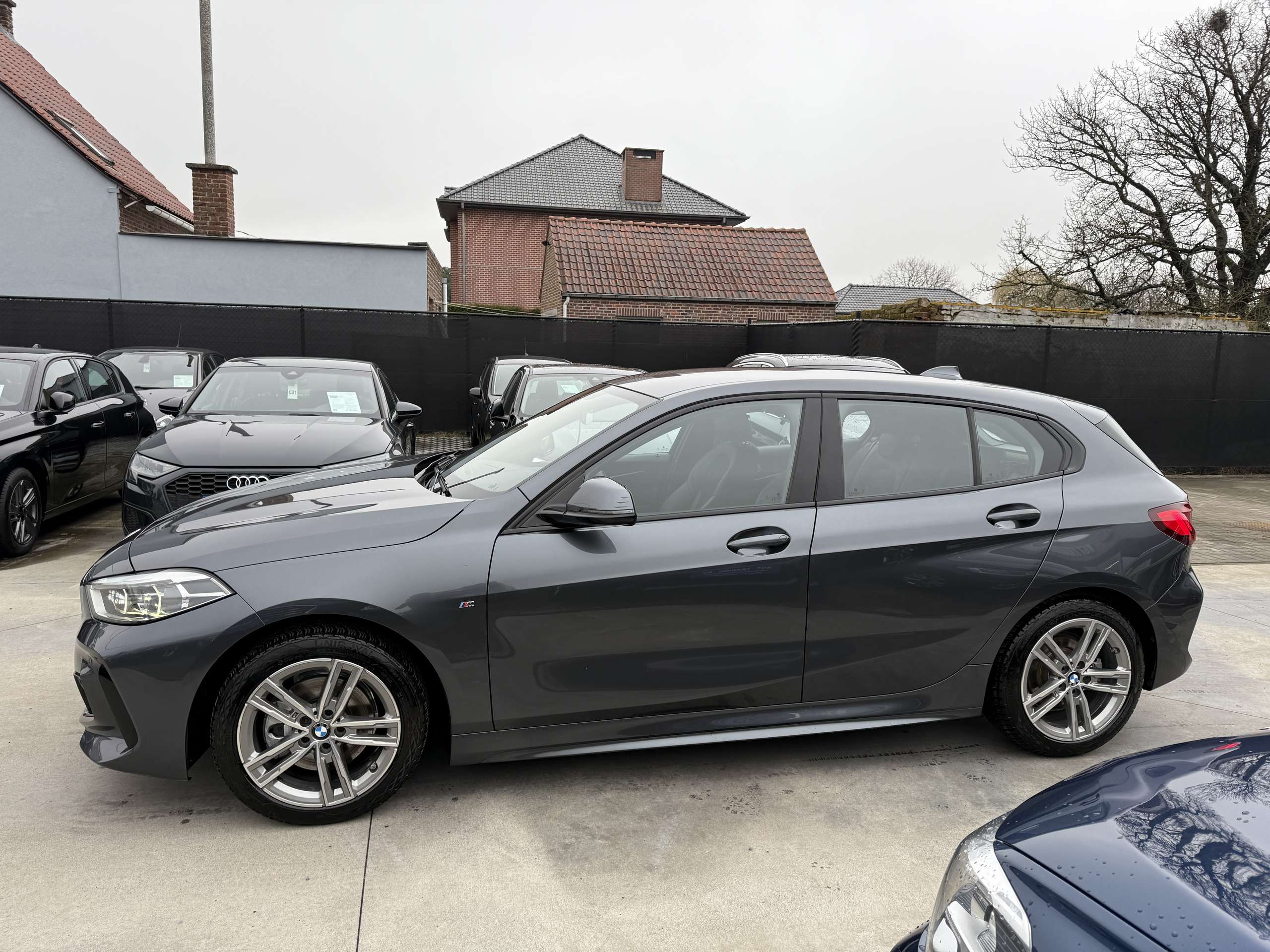 897e7b84-c431-4f5e-9cde-a4e0fc1f31ac8-bmw-116-ia-automaat-m-pack-full-led-navi-leder-sportzetels.jpg