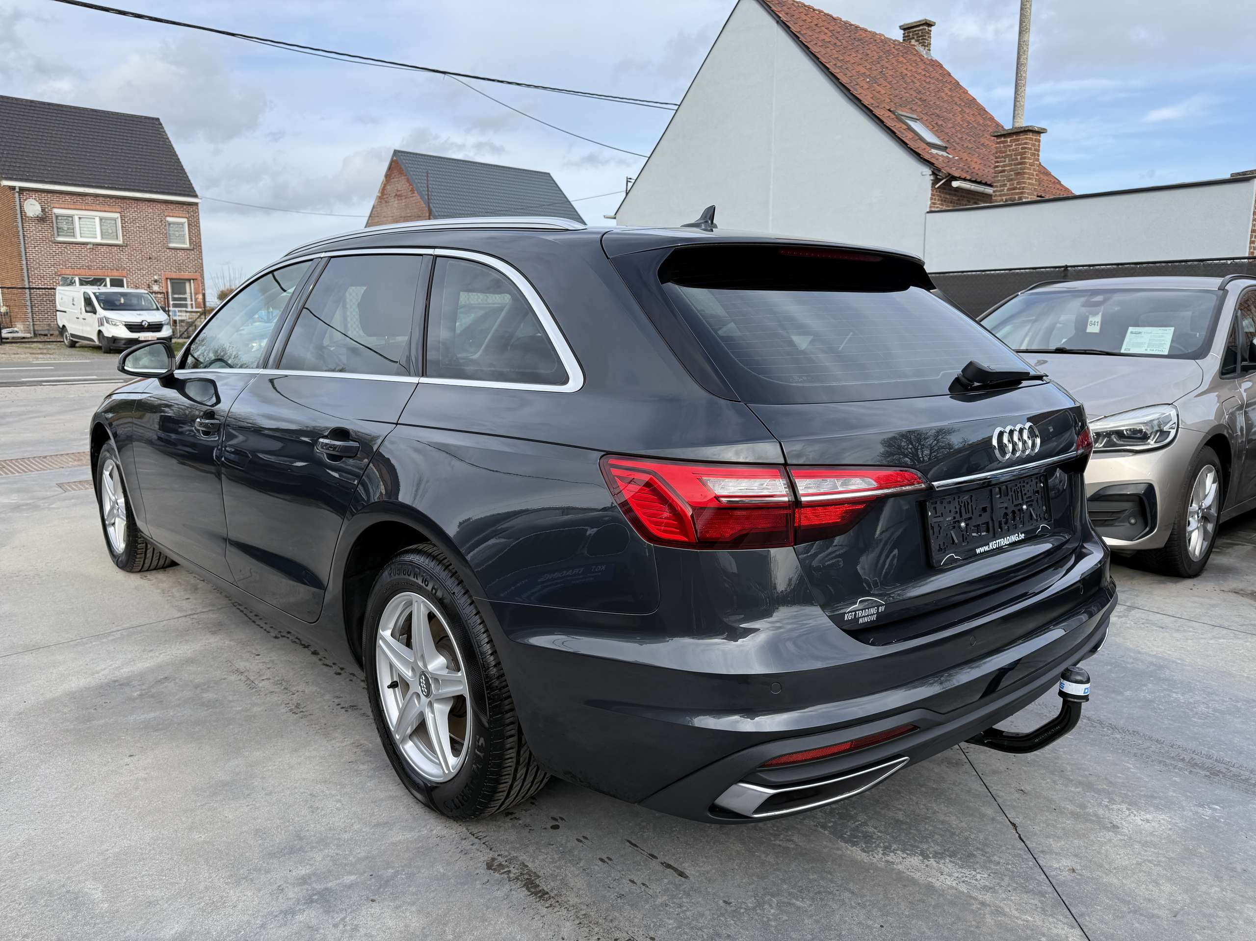 9556c3a0-1171-40e7-a1d9-3c5461158d817-audi-a4-35-tfsi-avant-navigatie-full-led-trekhaak-virtual.jpg
