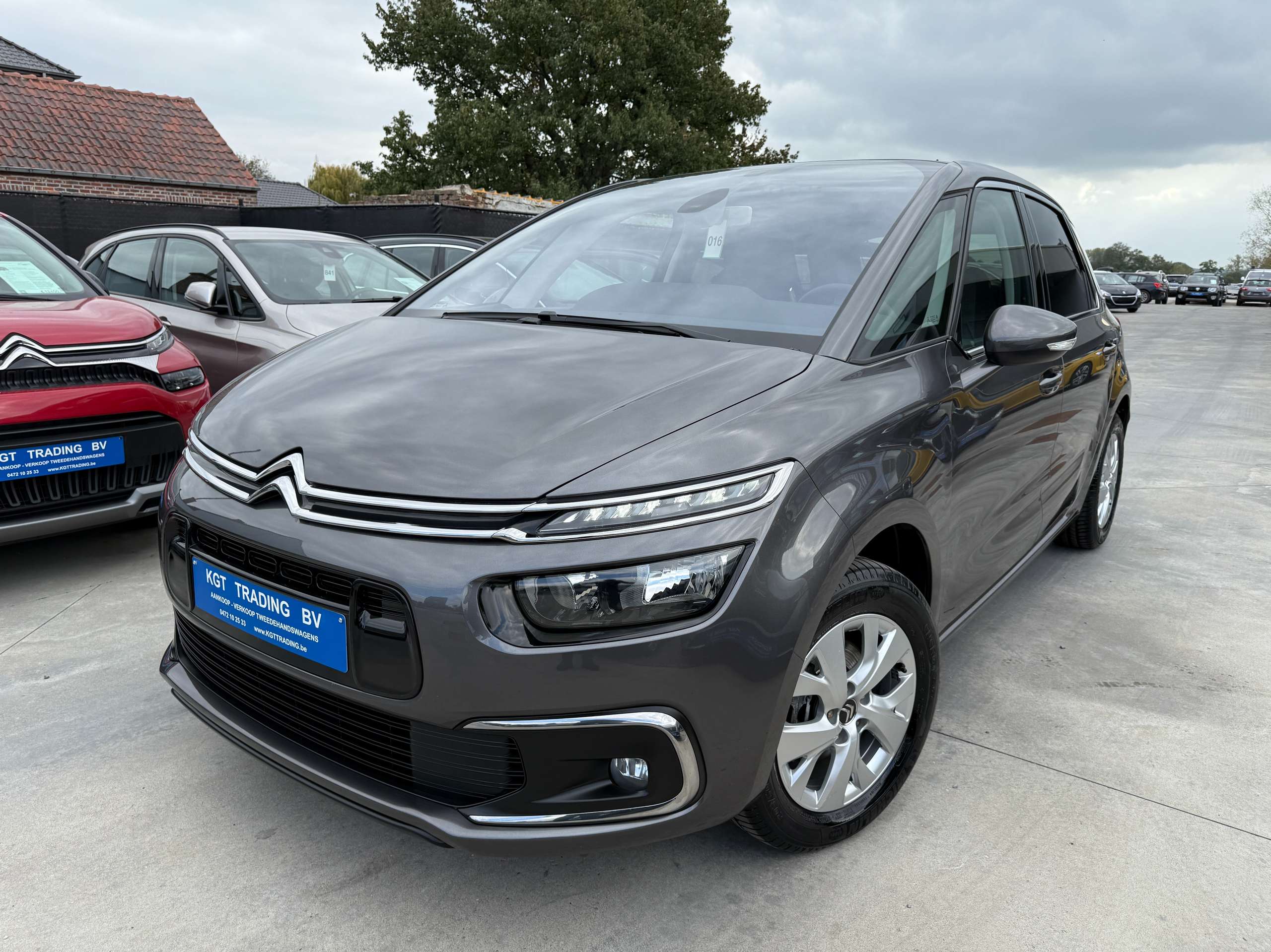 c1bb8328-dc6f-4a06-a9c4-b312ef26e7e71-citroen-c4-spacetourer-1-2i-puretech-automaat-facelift-navi-carplay-pdc.jpg