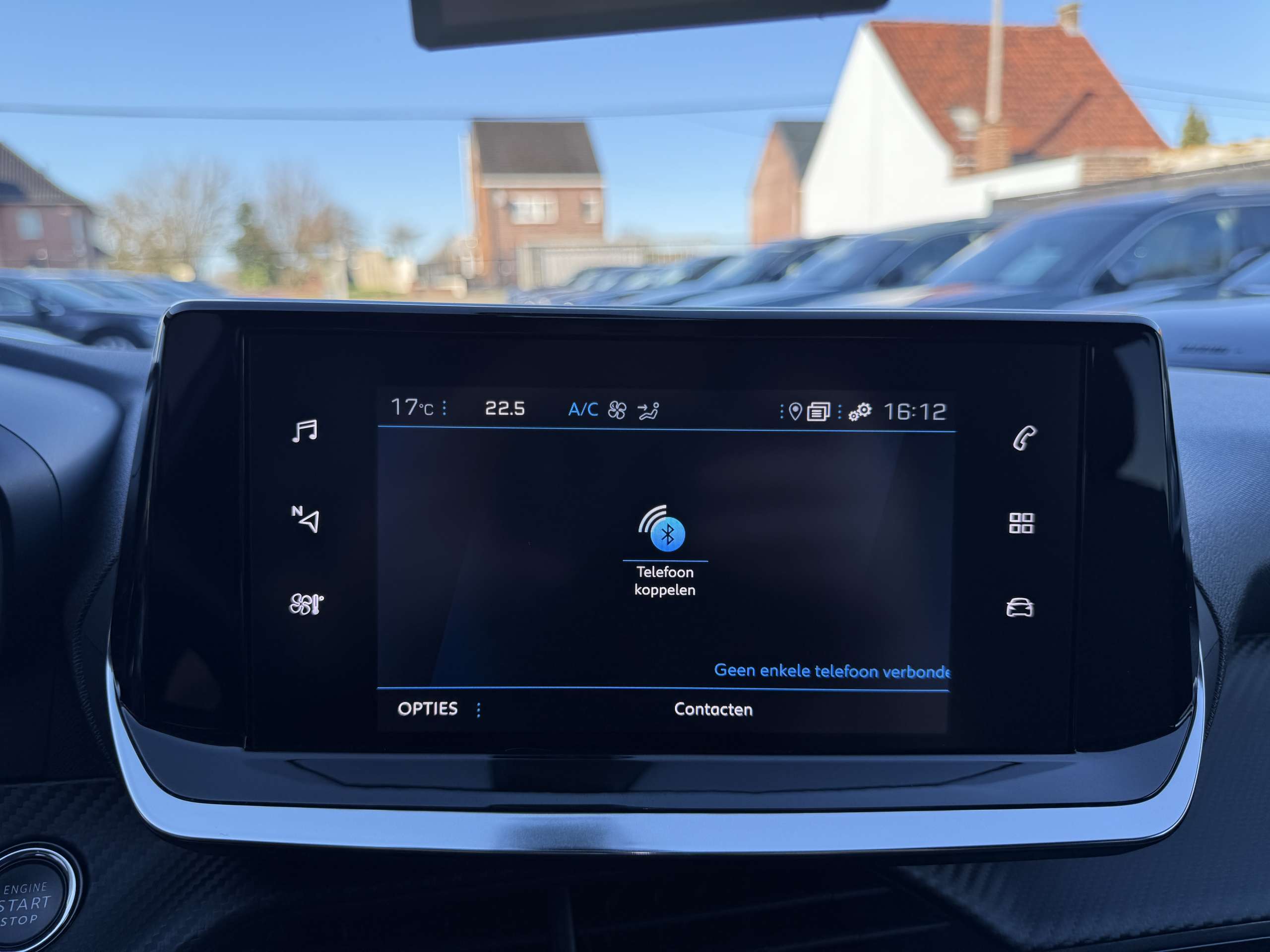 c667dd19-ae02-442d-9eb3-8074519990d021-peugeot-2008-1-2i-automaat-navi-leder-camera-full-led-carplay.jpg
