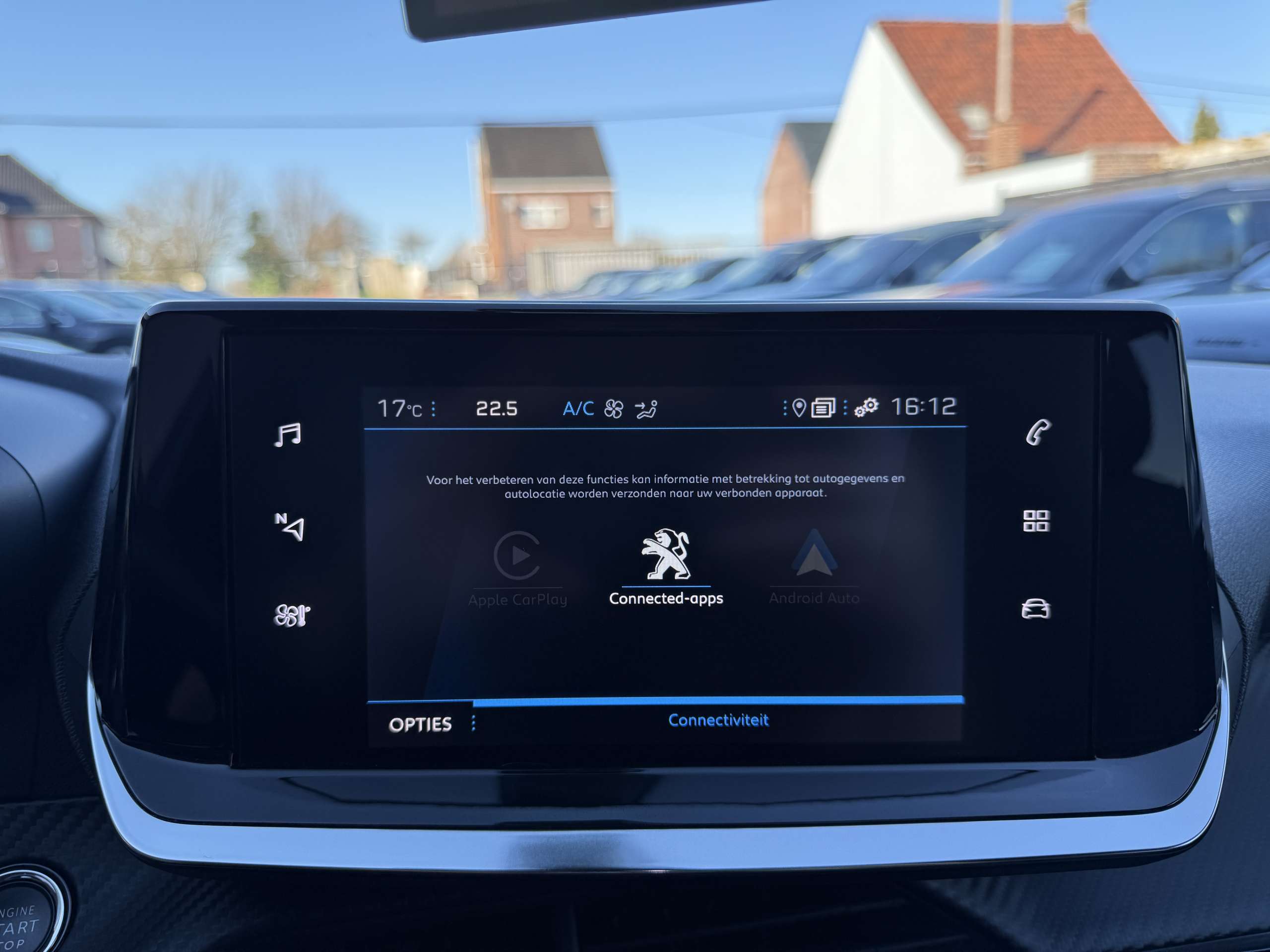 c667dd19-ae02-442d-9eb3-8074519990d022-peugeot-2008-1-2i-automaat-navi-leder-camera-full-led-carplay.jpg