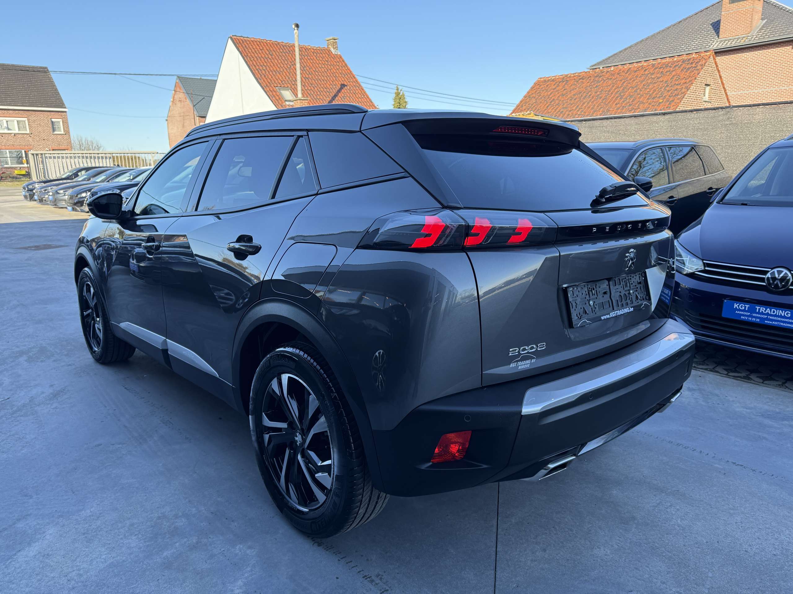 c667dd19-ae02-442d-9eb3-8074519990d07-peugeot-2008-1-2i-automaat-navi-leder-camera-full-led-carplay.jpg