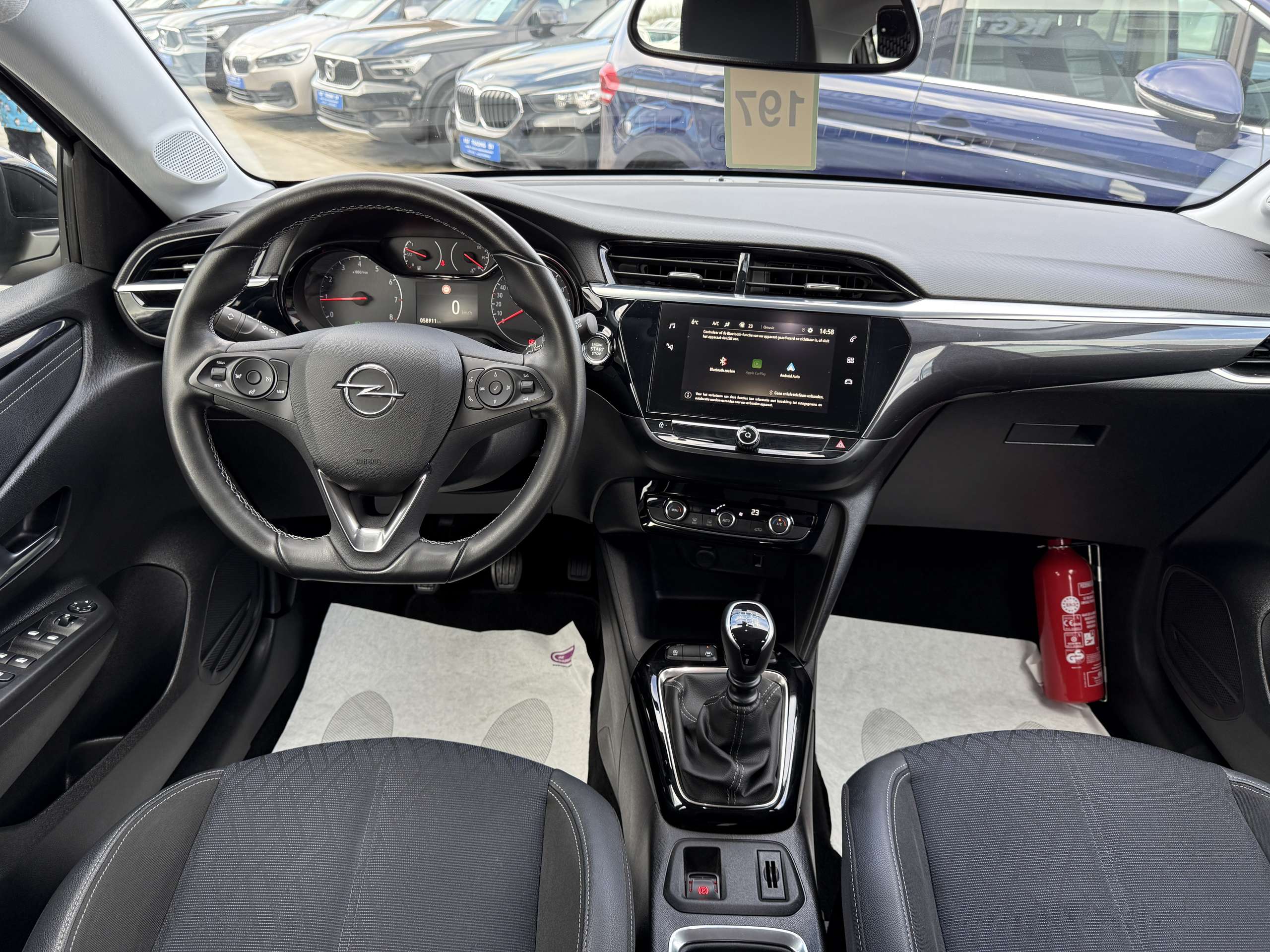 cc1382ea-09dd-4082-bc5d-67008c6aafe229-opel-corsa-1-2i-101pk-leder-camera-carplay-full-led-alu-pdc.jpg