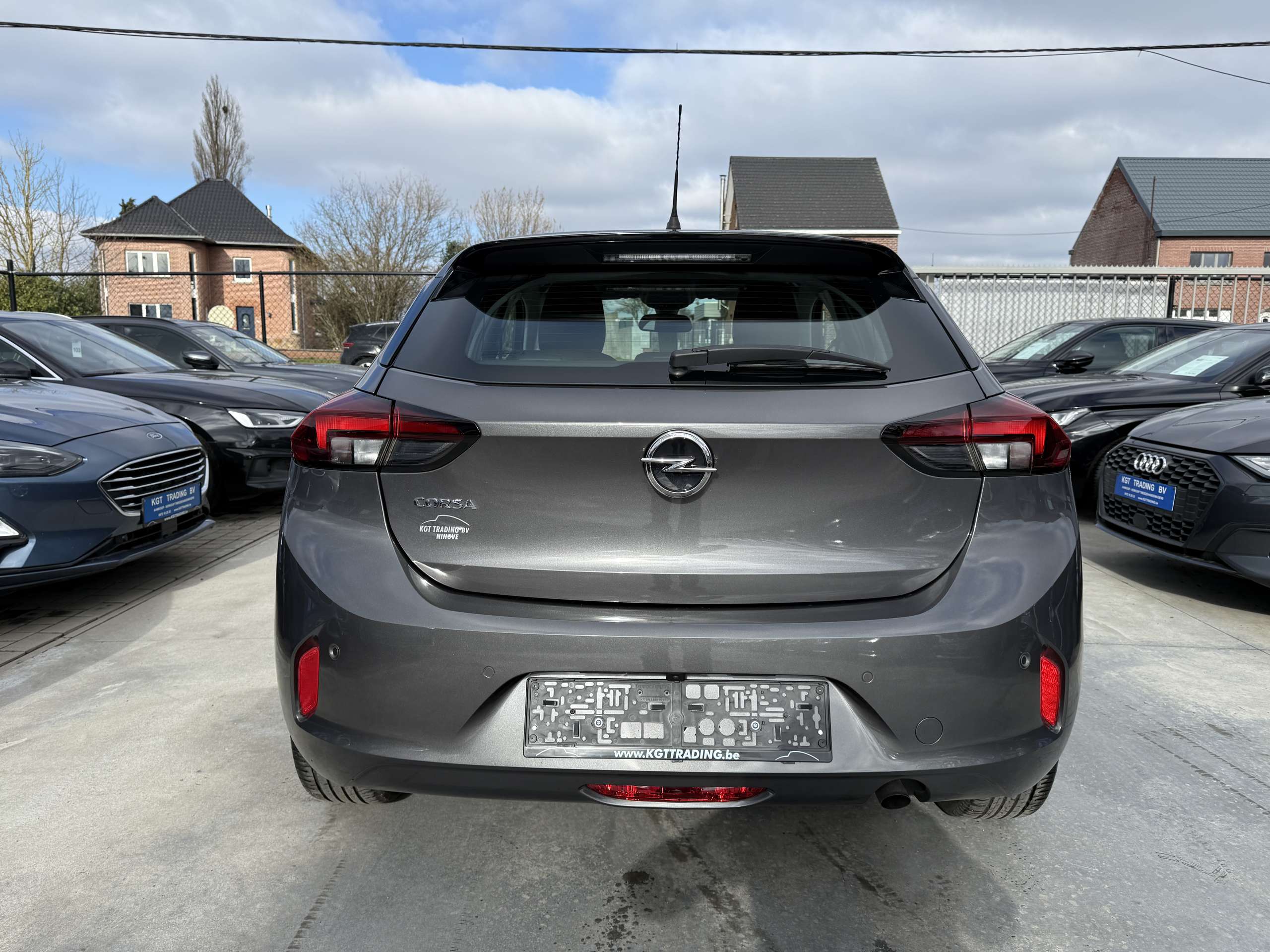 cc1382ea-09dd-4082-bc5d-67008c6aafe26-opel-corsa-1-2i-101pk-leder-camera-carplay-full-led-alu-pdc.jpg